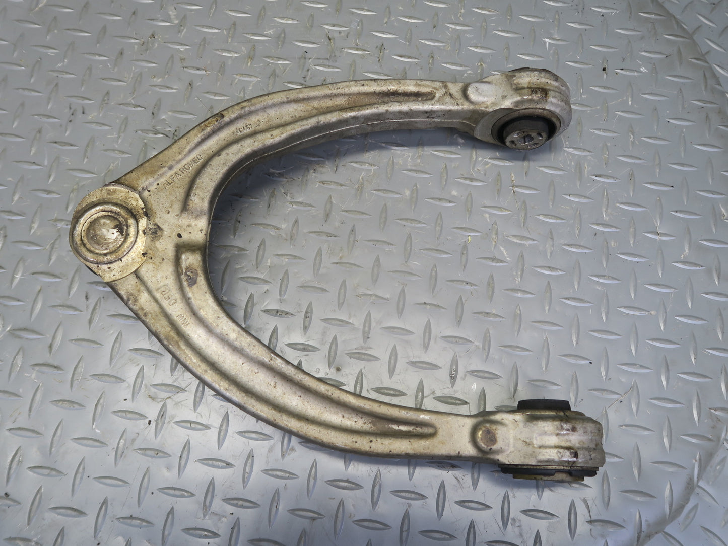 2017-2023 Alfa Romeo Stelvio AWD Set of 3 Front Right Upper Lower Control Arm