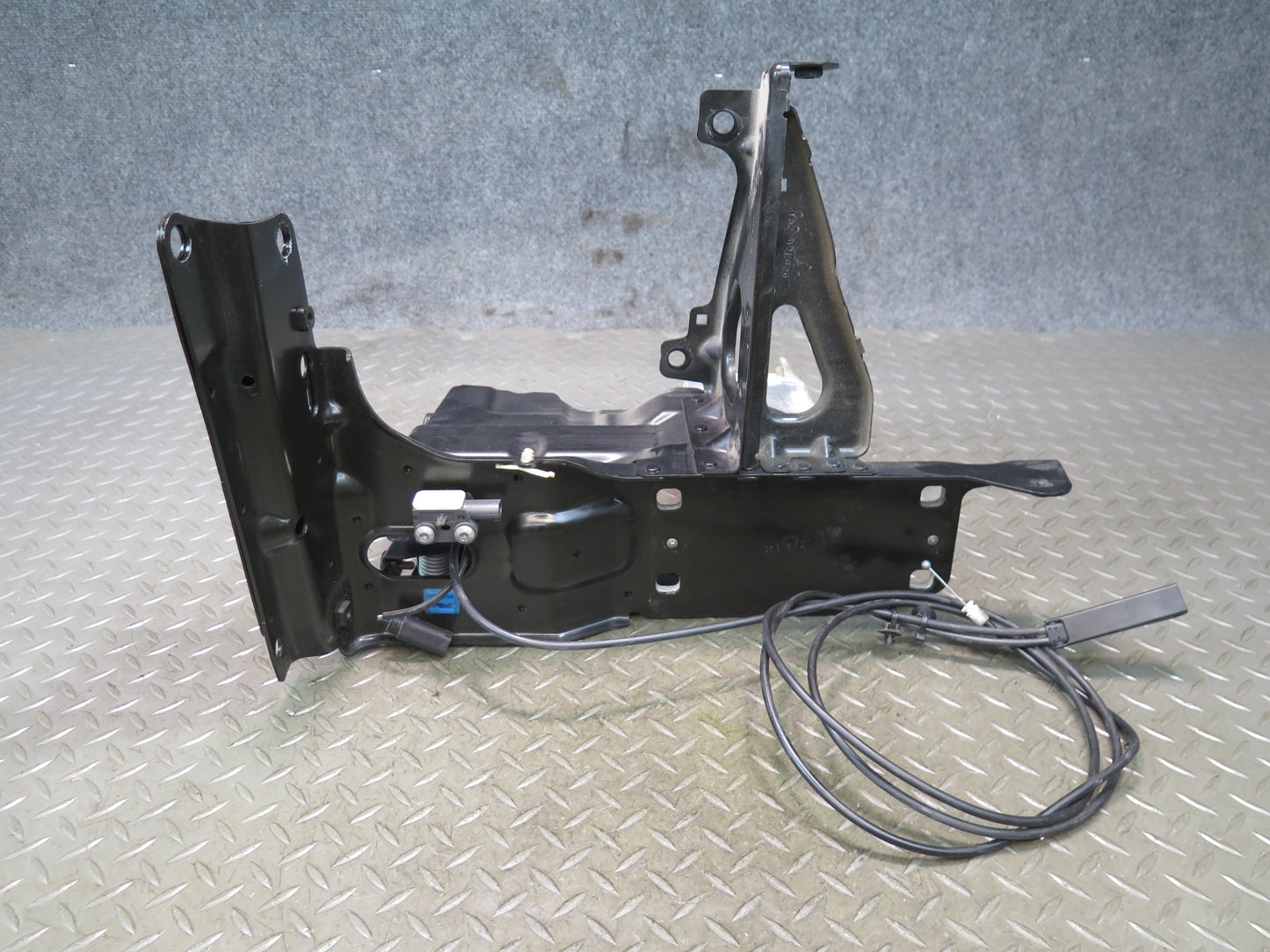 09-16 BMW E89 Z4 Front Right Radiator Core Support Frame Headlight Bracket OEM