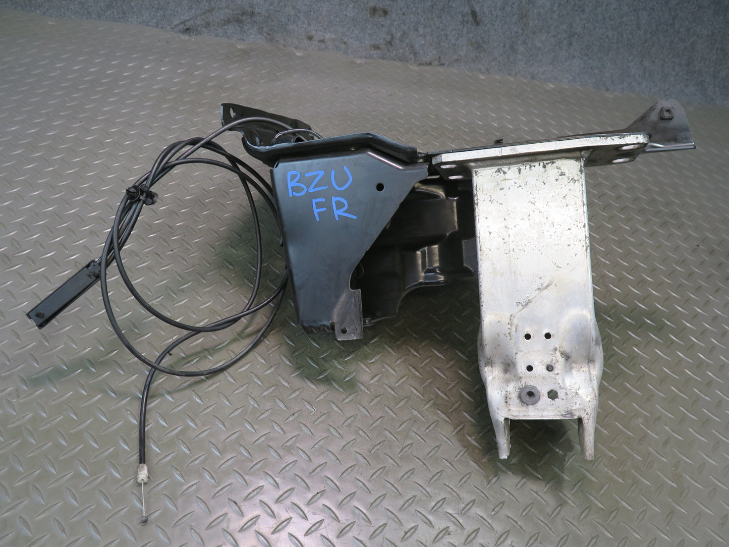 09-16 BMW E89 Z4 Front Right Radiator Core Support Frame Headlight Bracket OEM
