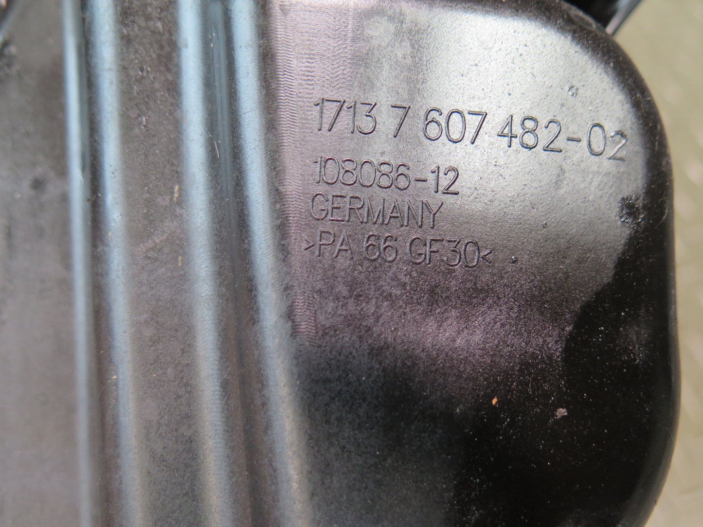 09-13 BMW E90 E92 E93 E89 Z4 Engine Coolant Expansion Reservoir Tank 7607482 OEM