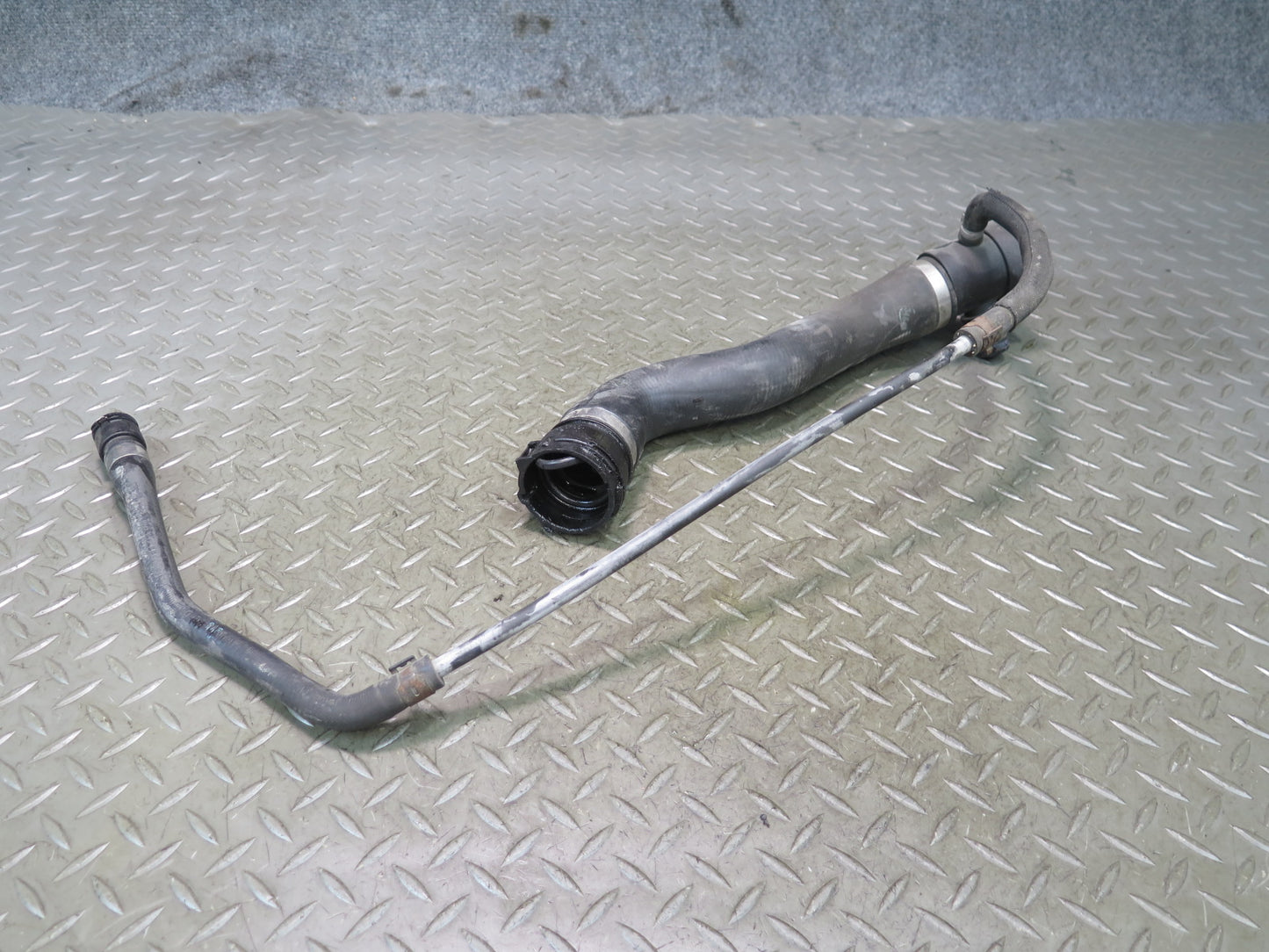 12-16 BMW E89 Z4 28i N20 A/T Engine Radiator Coolant Hose Pipe Line Set OEM