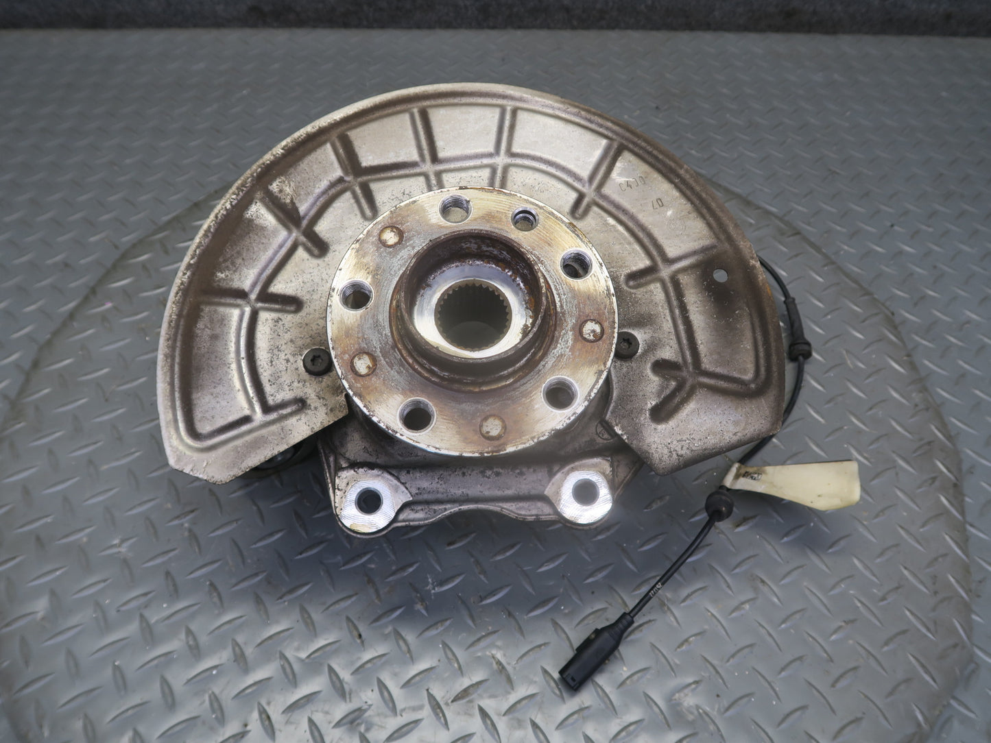 2017-2023 Alfa Romeo Stelvio 2.0L AWD Rear Right Spindle Knuckle Wheel Hub 88K