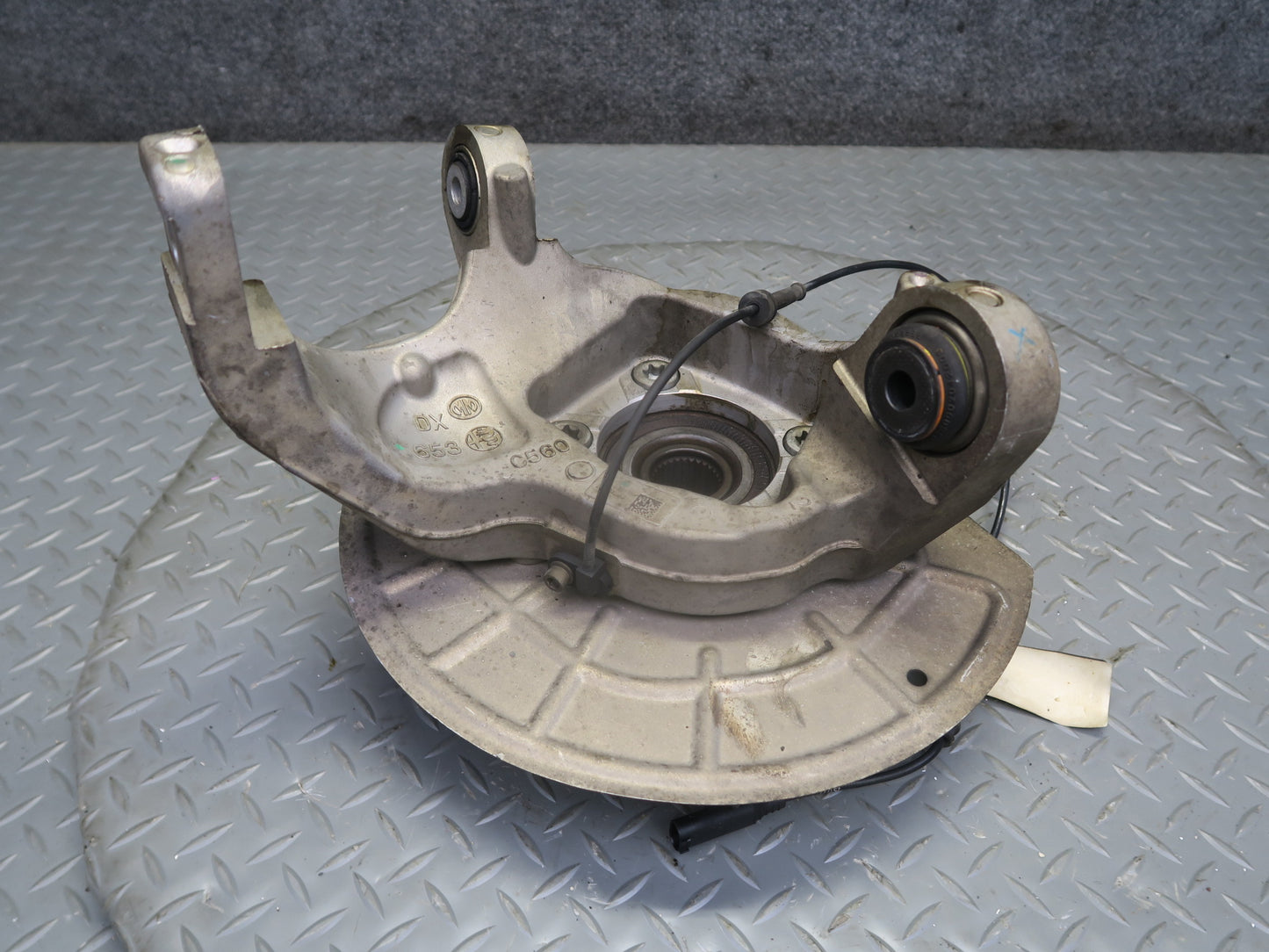 2017-2023 Alfa Romeo Stelvio 2.0L AWD Rear Right Spindle Knuckle Wheel Hub 88K