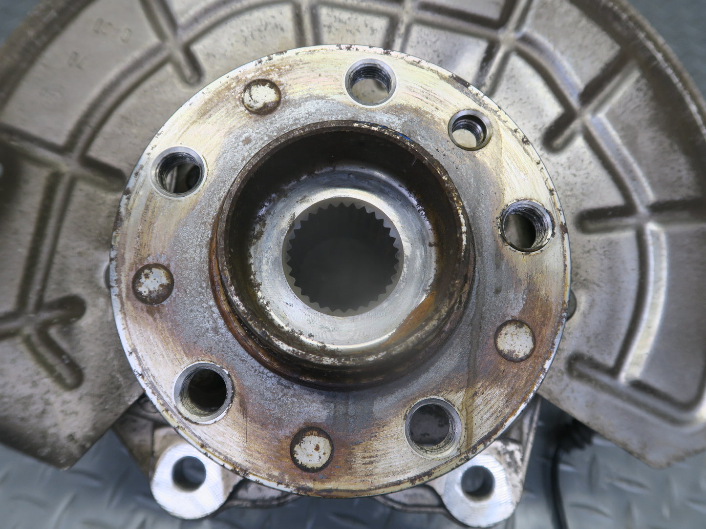 2017-2023 Alfa Romeo Stelvio 2.0L AWD Rear Left Spindle Knuckle Wheel Hub 88K