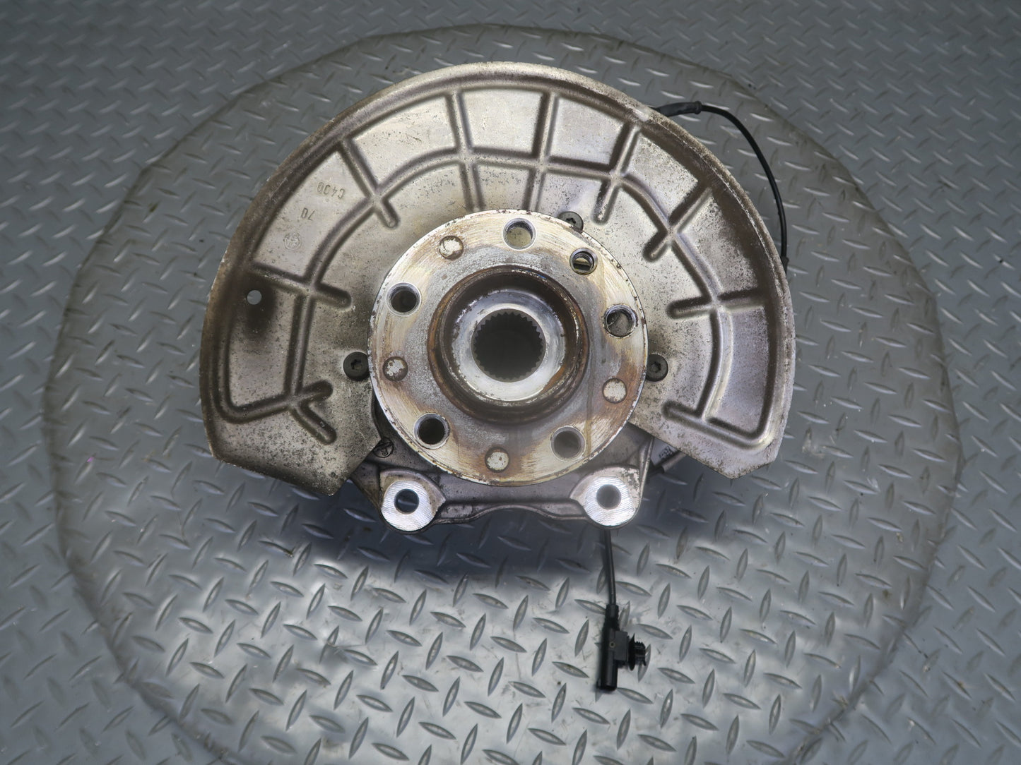 2017-2023 Alfa Romeo Stelvio 2.0L AWD Rear Left Spindle Knuckle Wheel Hub 88K