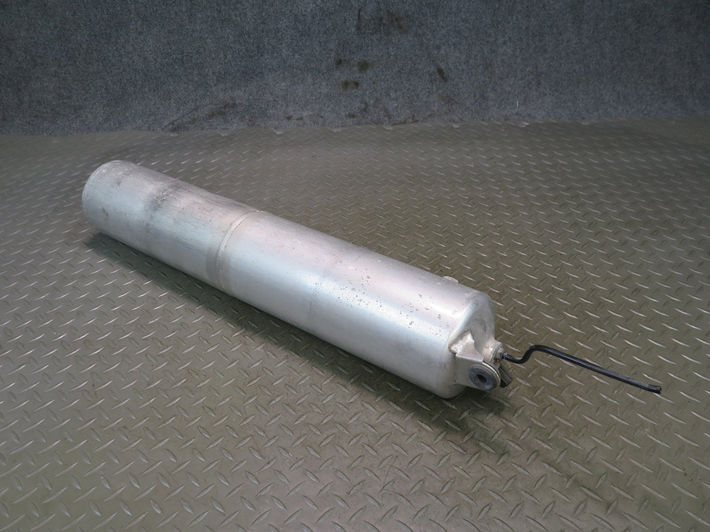 2011-2018 Porsche Cayenne 958 Air Suspension Tank Reservoir 7P0616201A