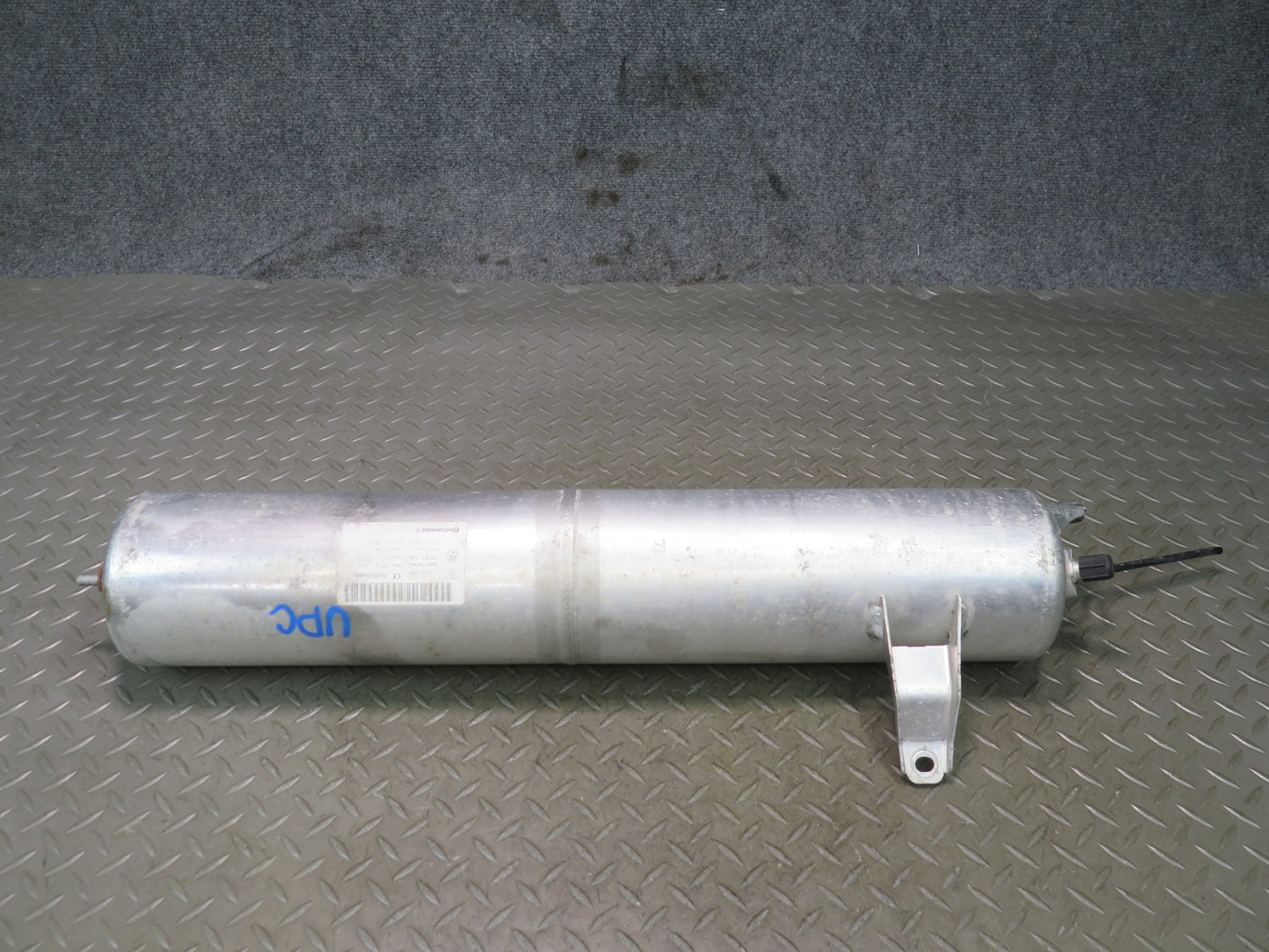 2011-2018 Porsche Cayenne 958 Air Suspension Tank Reservoir 7P0616201A