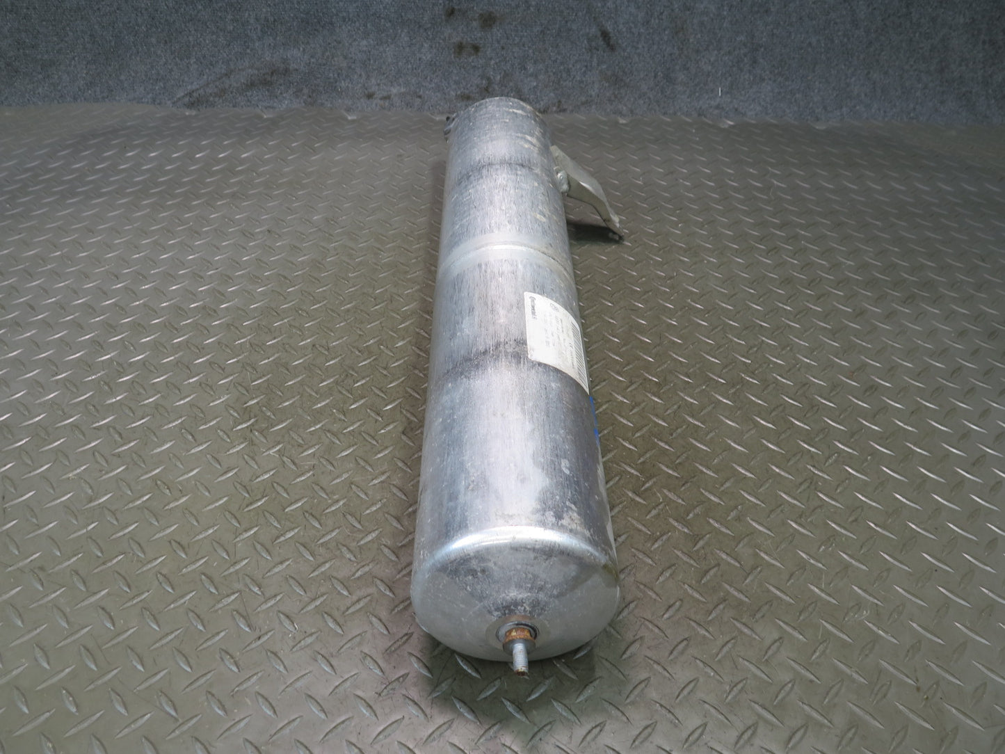 2011-2018 Porsche Cayenne 958 Air Suspension Tank Reservoir 7P0616201A