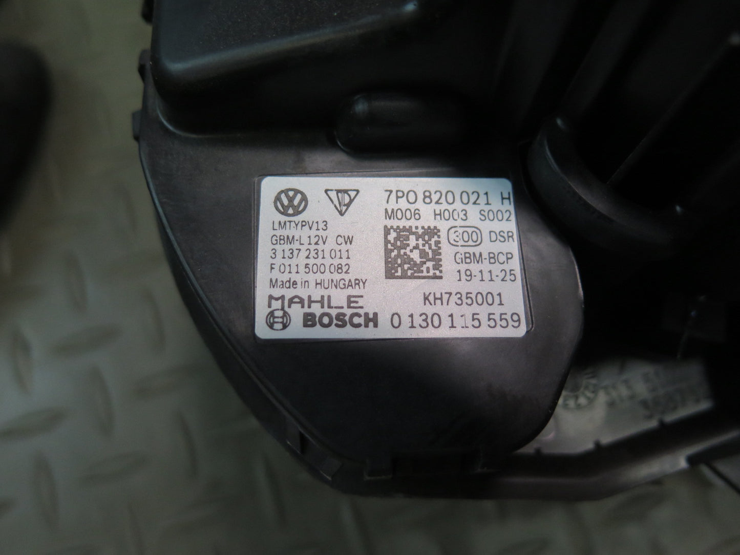 2011-2018 Porsche Cayenne 958 A/C Heater Blower Motor  Fan w Resistor 7P0820021H