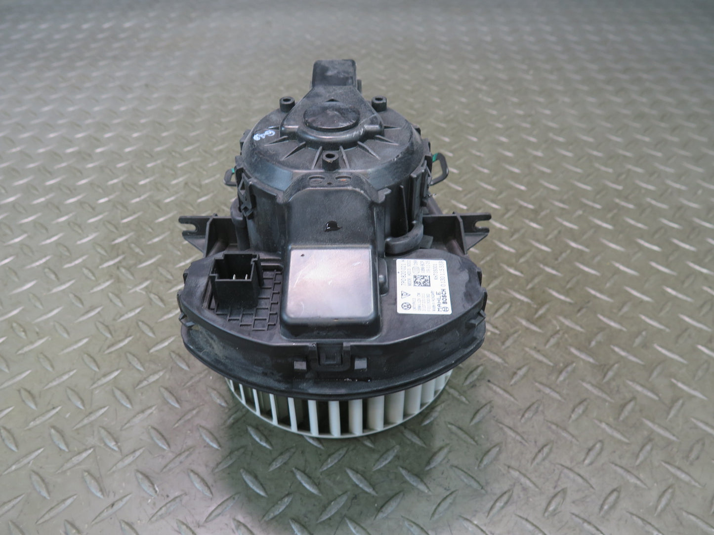 2011-2018 Porsche Cayenne 958 A/C Heater Blower Motor  Fan w Resistor 7P0820021H