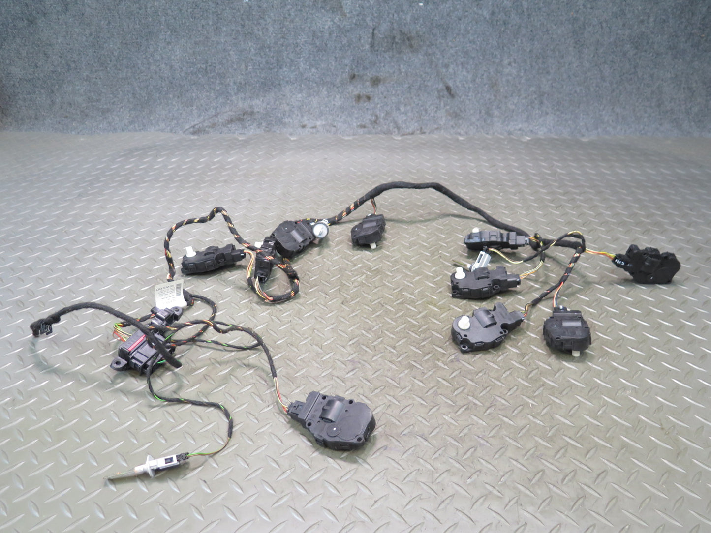 2011-2018 Porsche Cayenne 958 A/C Heater Flap Door Actuator Motor Wiring Set
