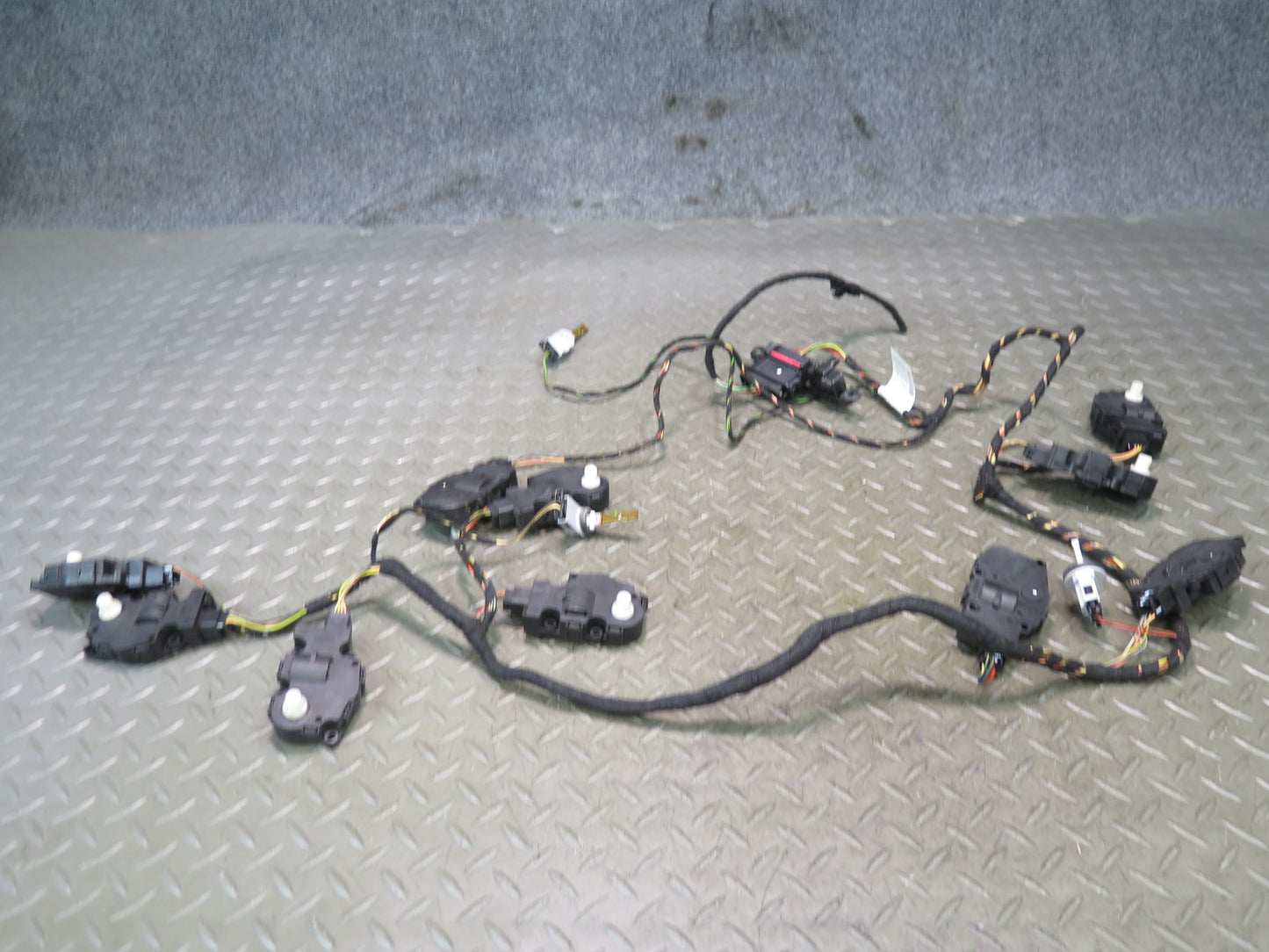 2011-2018 Porsche Cayenne 958 A/C Heater Flap Door Actuator Motor Wiring Set