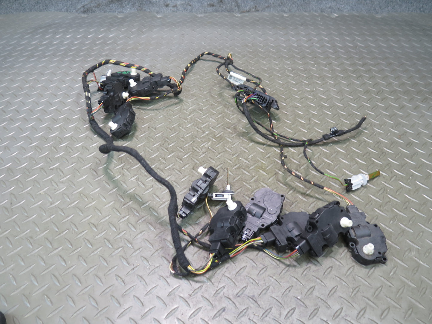 2011-2018 Porsche Cayenne 958 A/C Heater Flap Door Actuator Motor Wiring Set