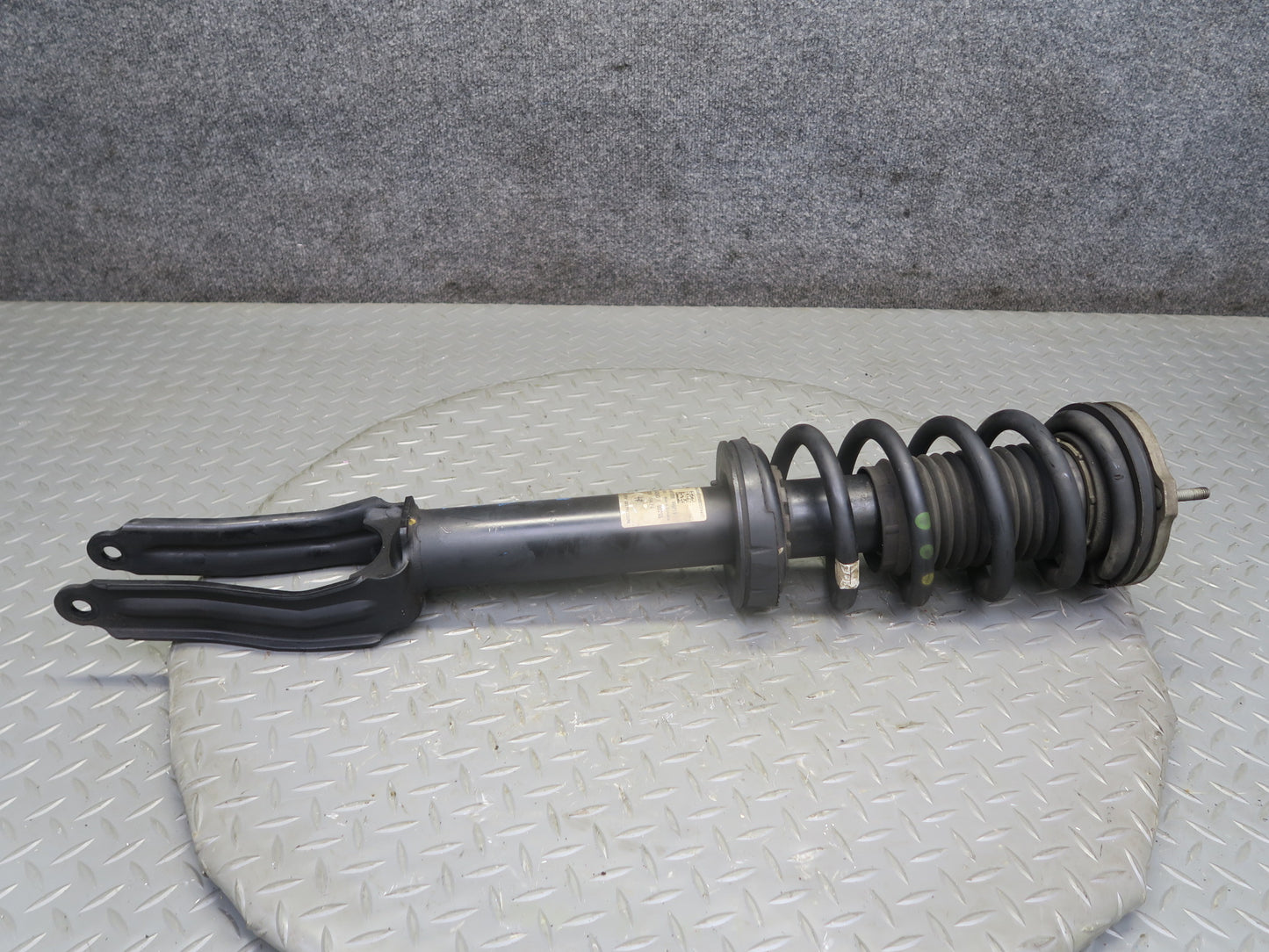 2017-2023 Alfa Romeo Stelvio 2.0L AWD Front Left Right Shock Strut Absorber Set