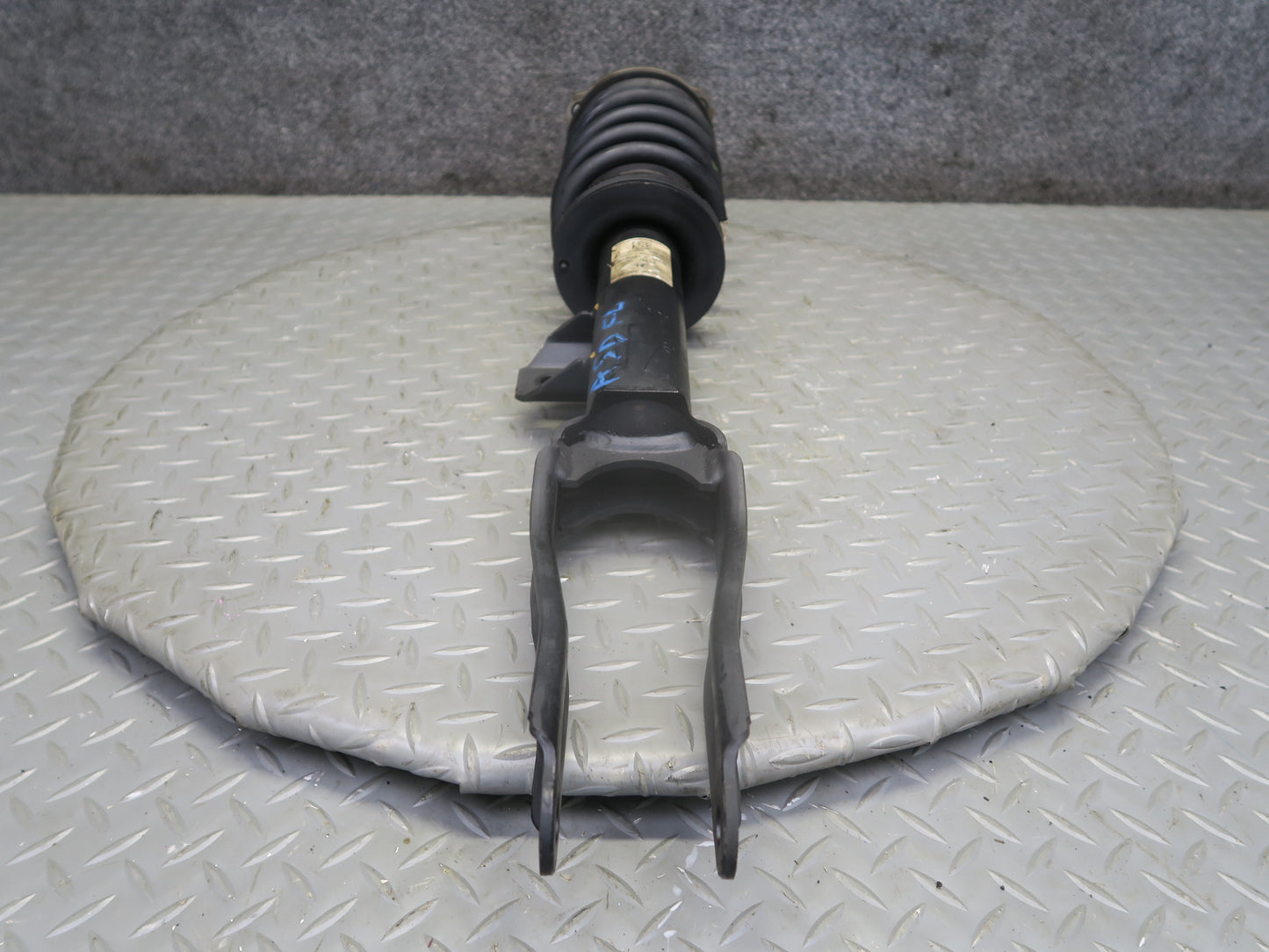 2017-2023 Alfa Romeo Stelvio 2.0L AWD Front Left Right Shock Strut Absorber Set