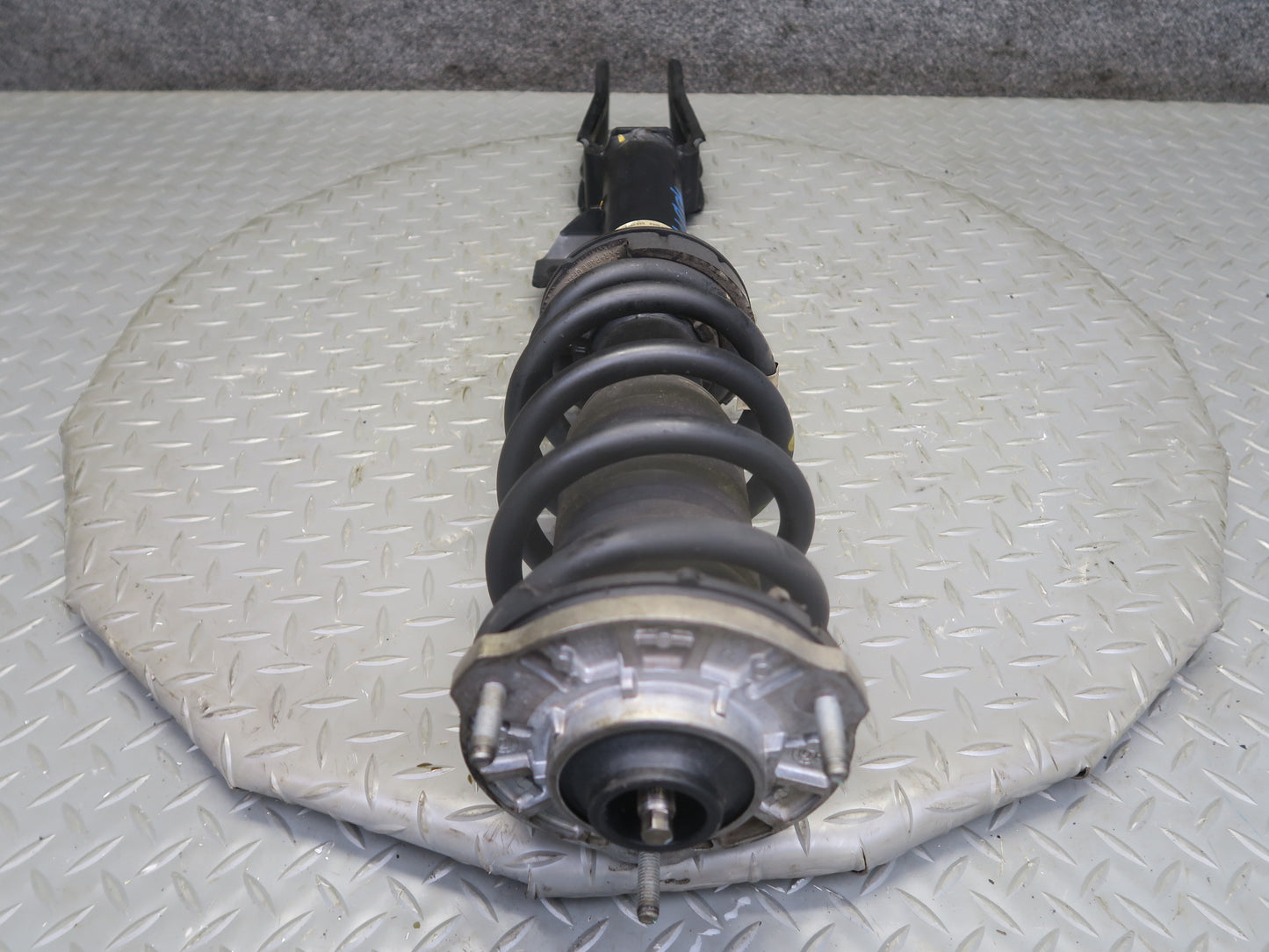 2017-2023 Alfa Romeo Stelvio 2.0L AWD Front Left Right Shock Strut Absorber Set