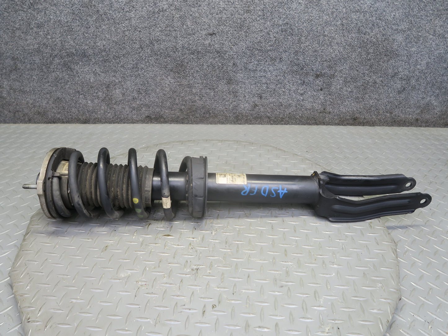 2017-2023 Alfa Romeo Stelvio 2.0L AWD Front Left Right Shock Strut Absorber Set