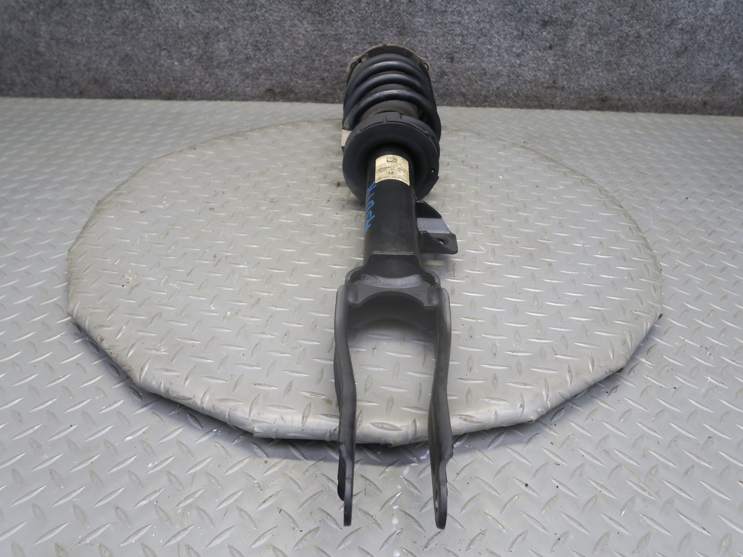2017-2023 Alfa Romeo Stelvio 2.0L AWD Front Left Right Shock Strut Absorber Set