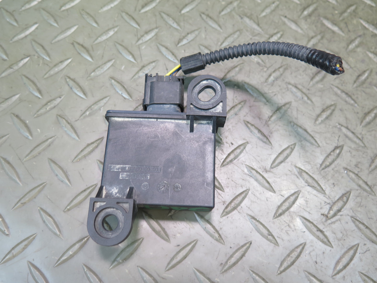 2011-2018 Porsche Cayenne 958 TPMS Tire Pressure Monitor Control Module Set