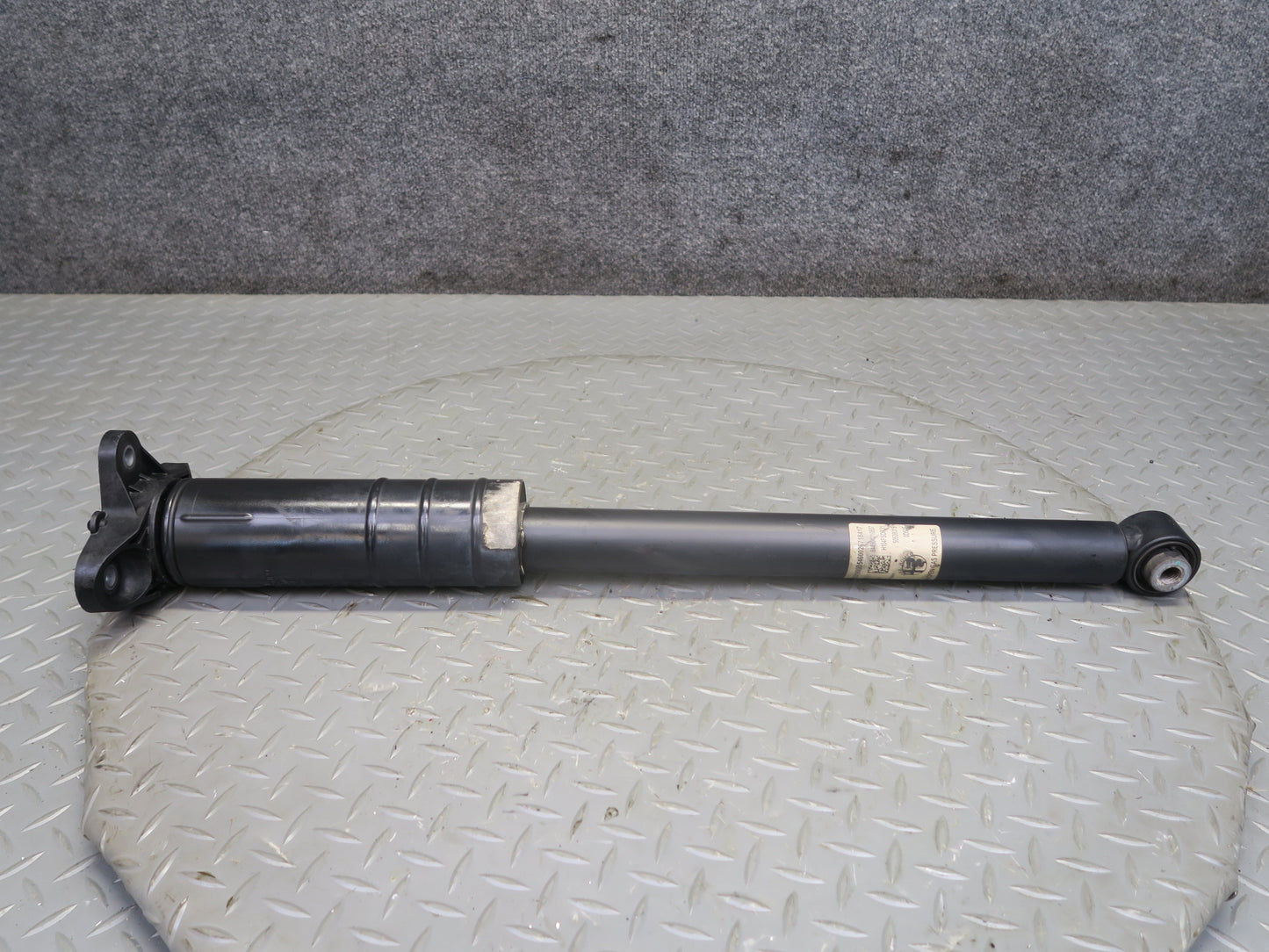 2017-2023 Alfa Romeo Stelvio 2.0L AWD Rear Left & Right Shock Strut Absorber Set