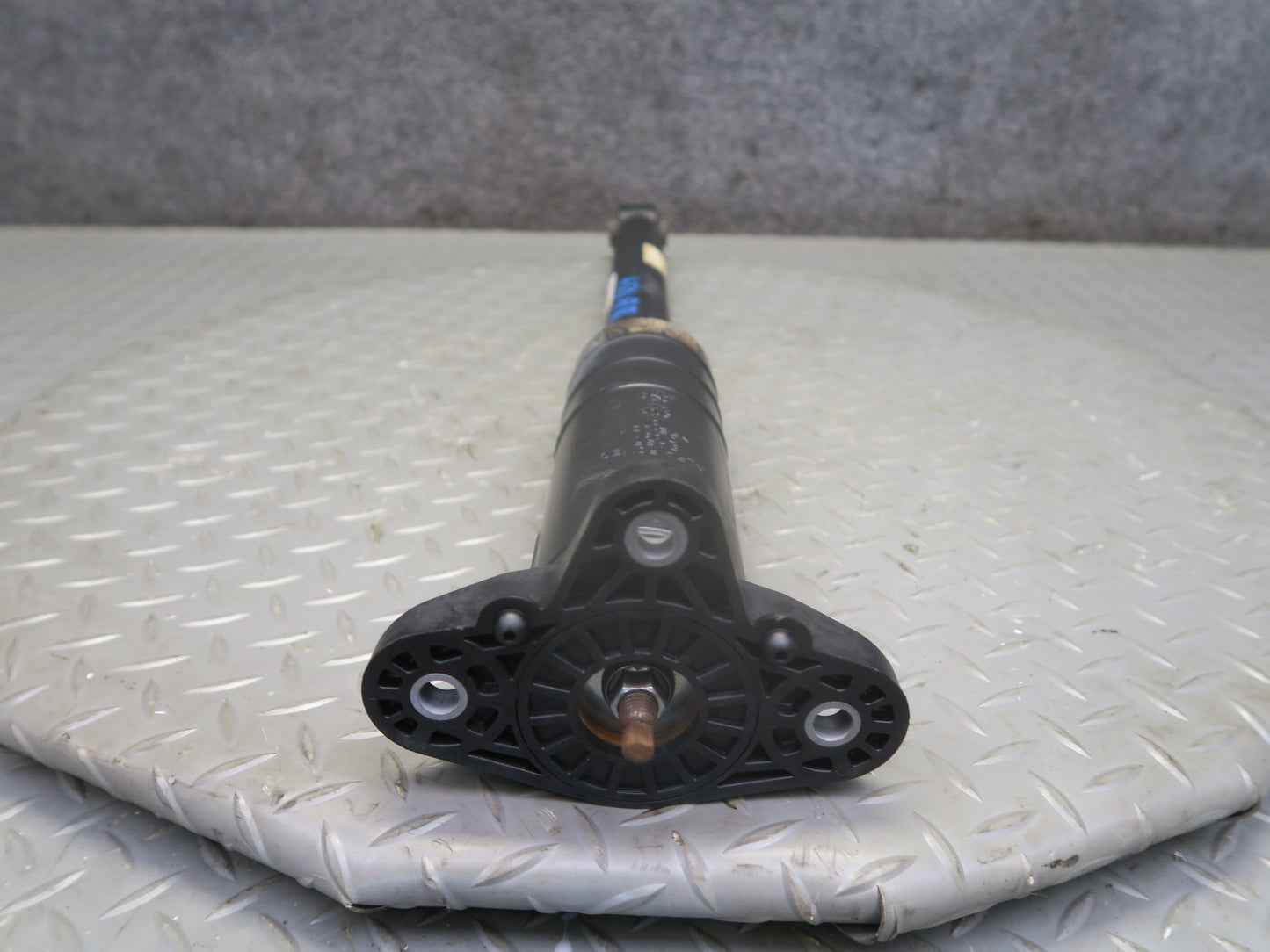 2017-2023 Alfa Romeo Stelvio 2.0L AWD Rear Left & Right Shock Strut Absorber Set