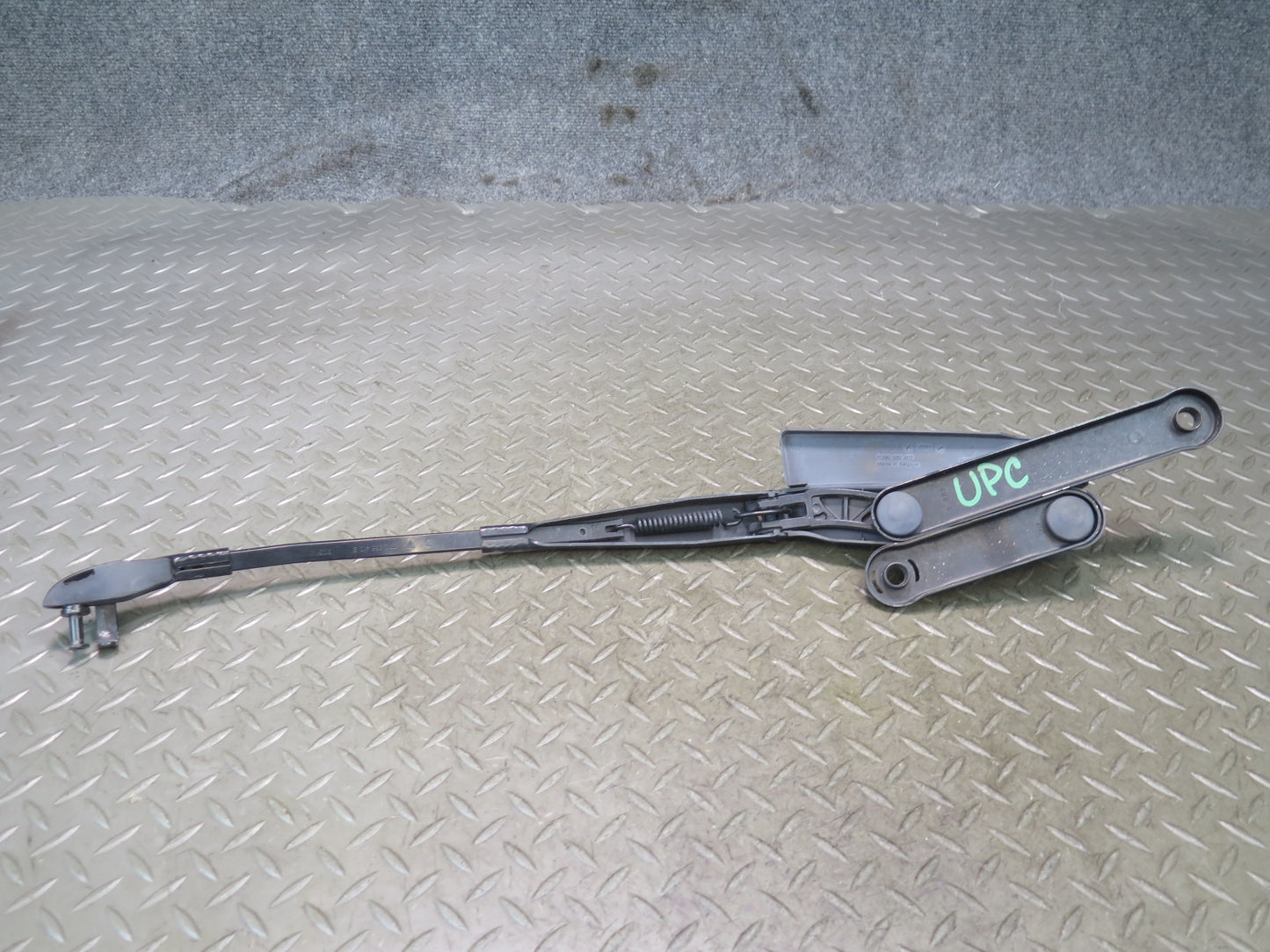 2011-2018 Porsche Cayenne 958 Front Left & Right Windshield Wiper Arm Set of 2