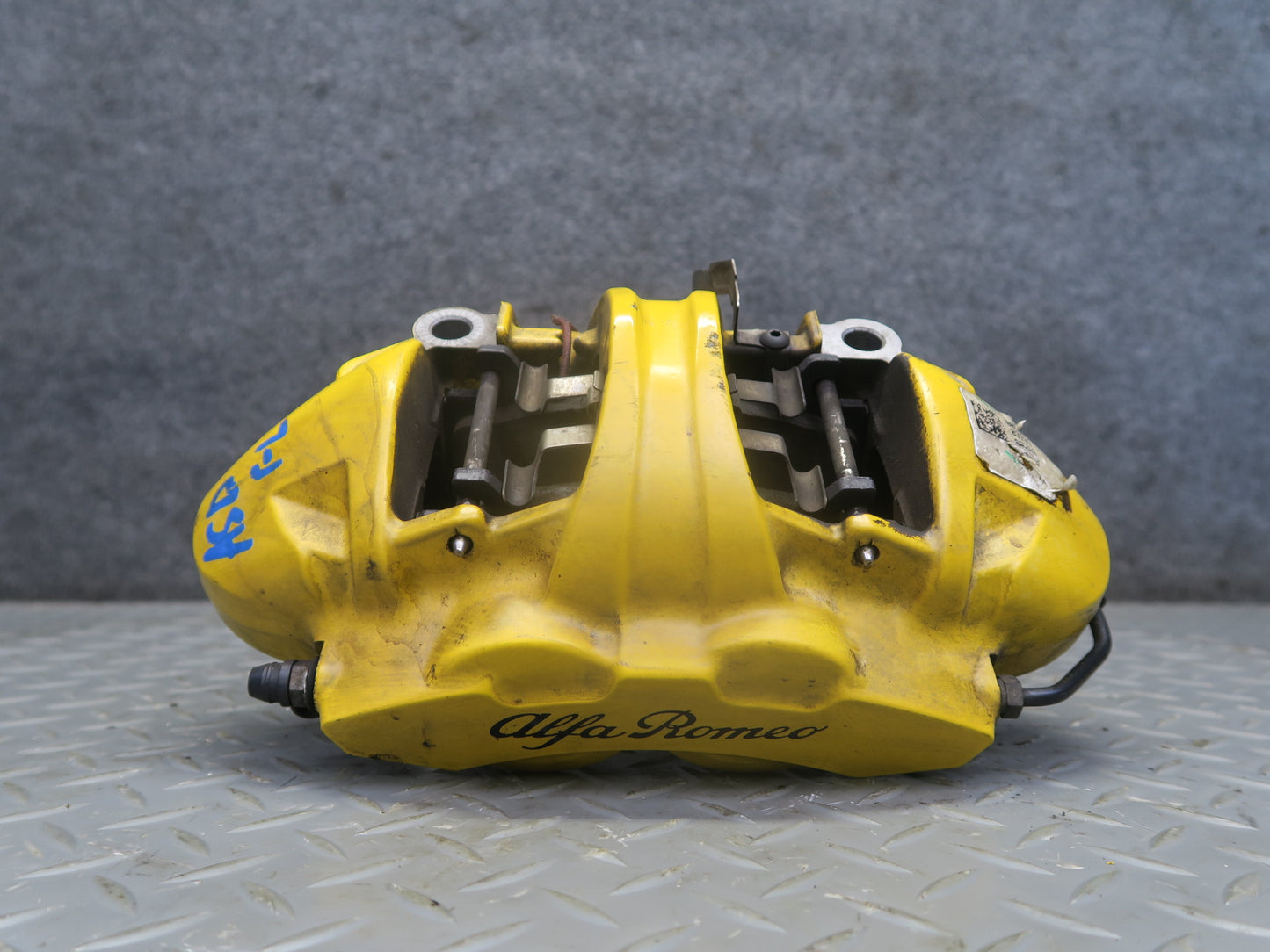 2017-2023 Alfa Romeo Stelvio 2.0L AWD Front Left & Right Brake Caliper Set 88K