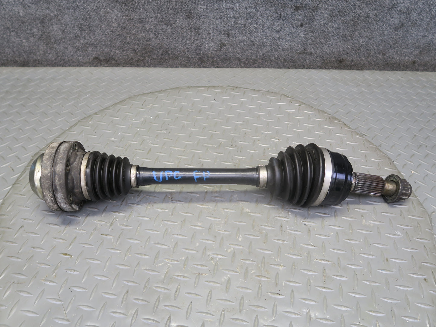 2011-2018 Porsche Cayenne 958 AWD Front Left or Right Suspension Axle Shaft