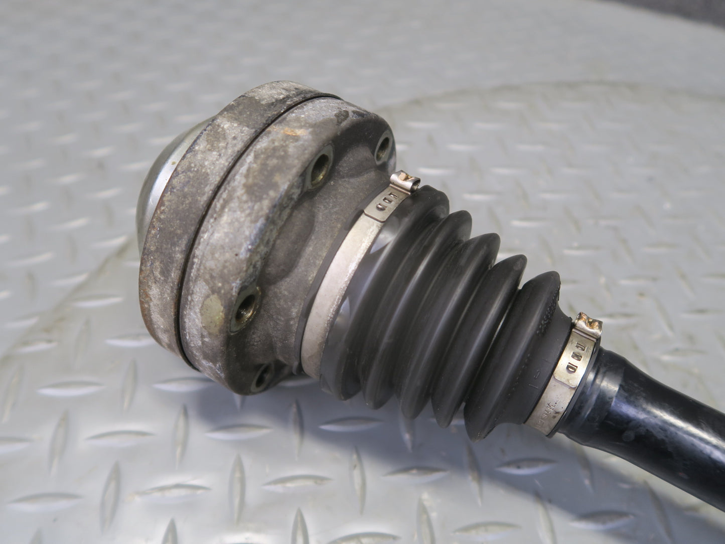 2011-2018 Porsche Cayenne 958 AWD Front Left or Right Suspension Axle Shaft