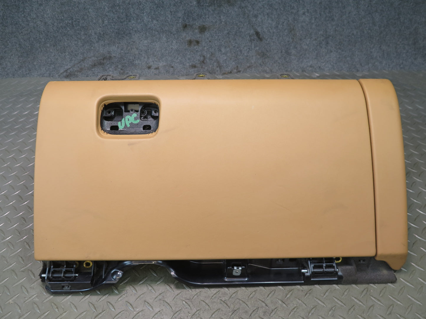 2011-2018 Porsche Cayenne 958 Dash Front Right Glove Box Compartment Storage