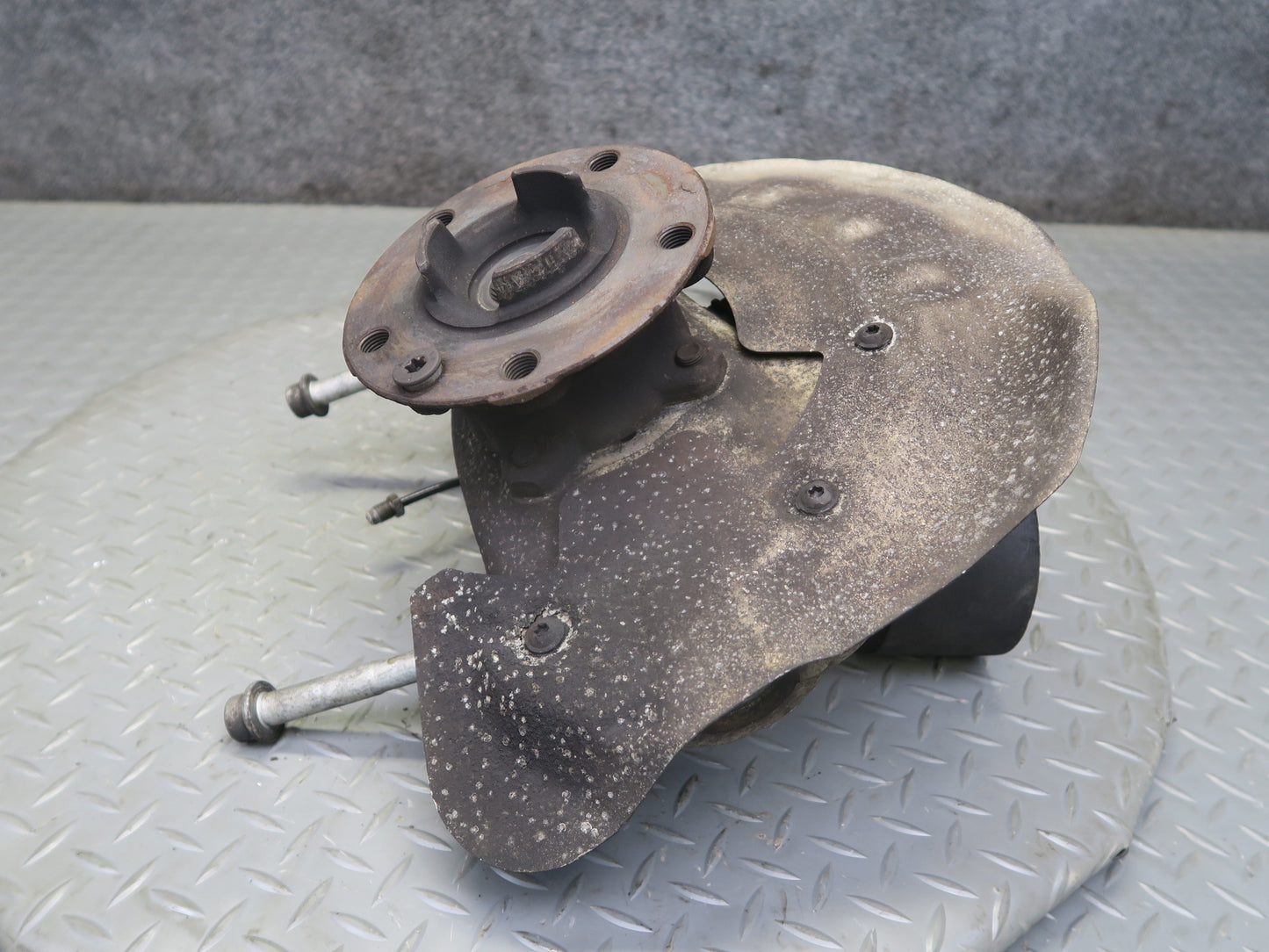 2011-2018 Porsche Cayenne 958 AWD Front Left Spindle Knuckle Wheel Hub Bearing