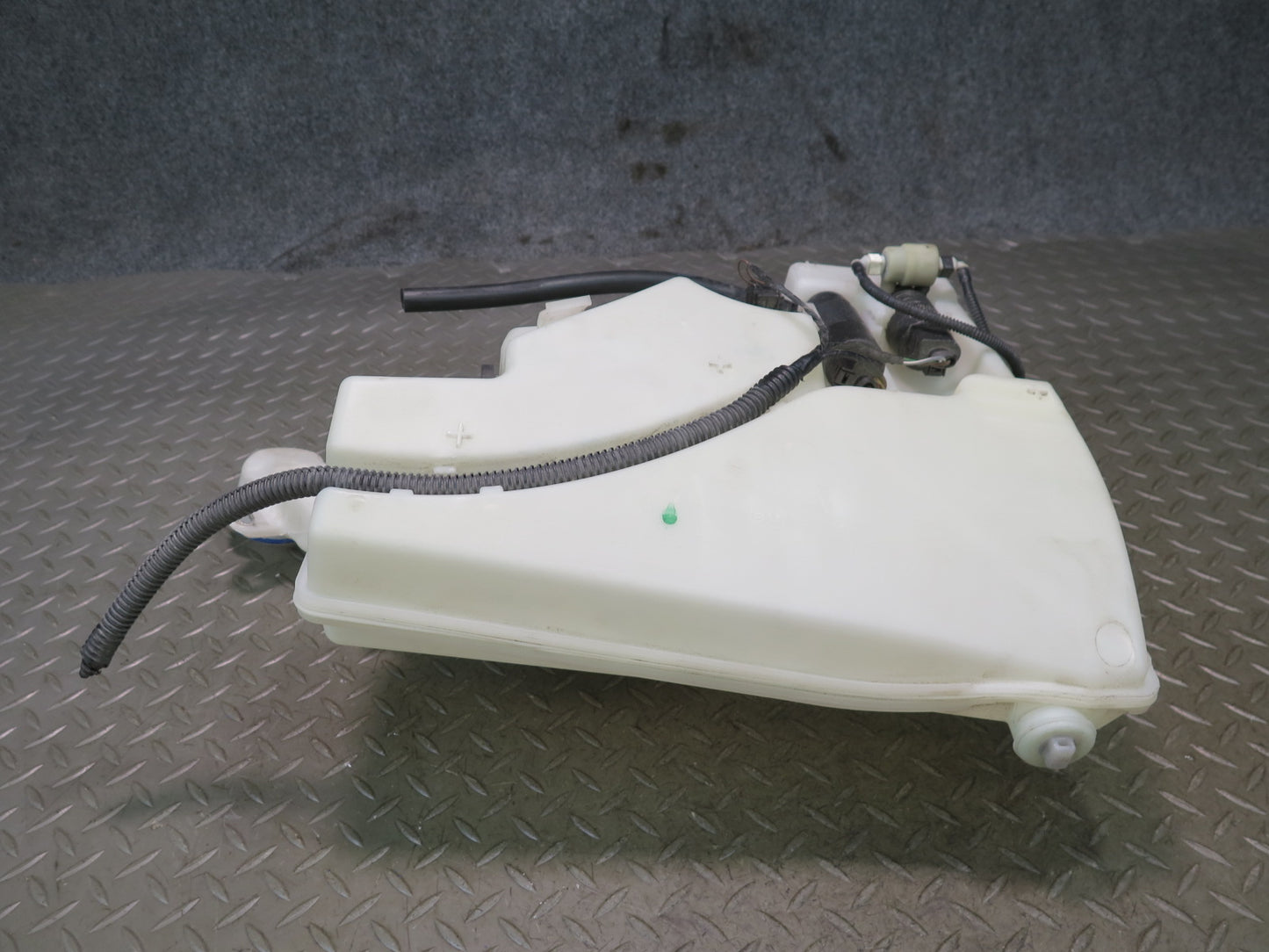 2011-2018 Porsche Cayenne 958 Windshield Washer Fluid Reservoir Tank w Pumps