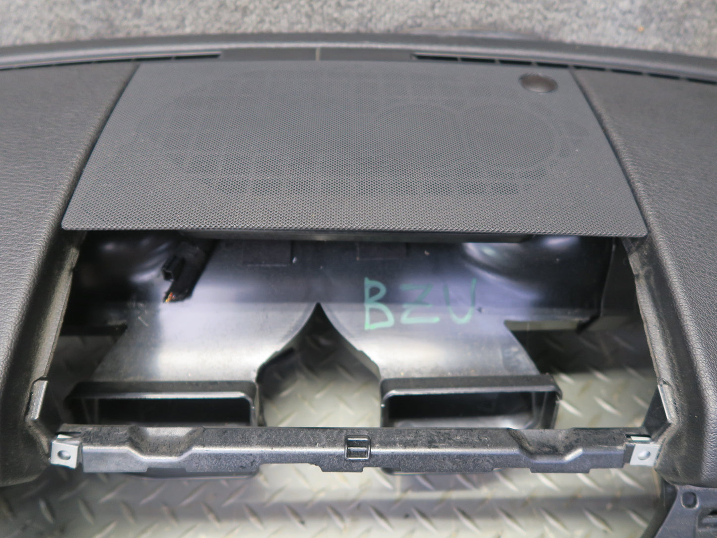 09-16 BMW E89 Z4 Dashboard Dash Instrument Panel Trim Cover Black OEM