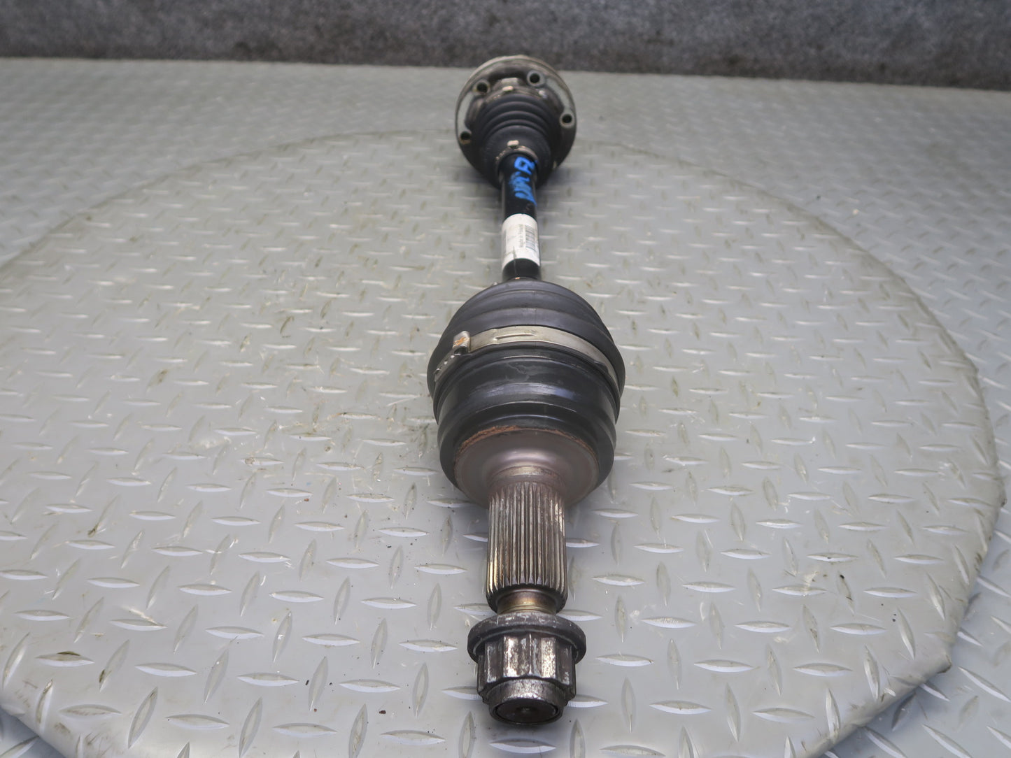 2011-2018 Porsche Cayenne 958 AWD Front Left or Right Suspension Axle Shaft
