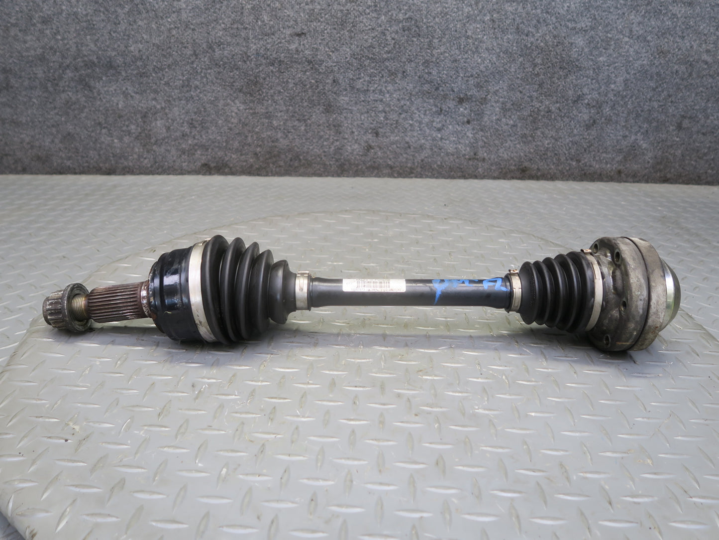 2011-2018 Porsche Cayenne 958 AWD Front Left or Right Suspension Axle Shaft