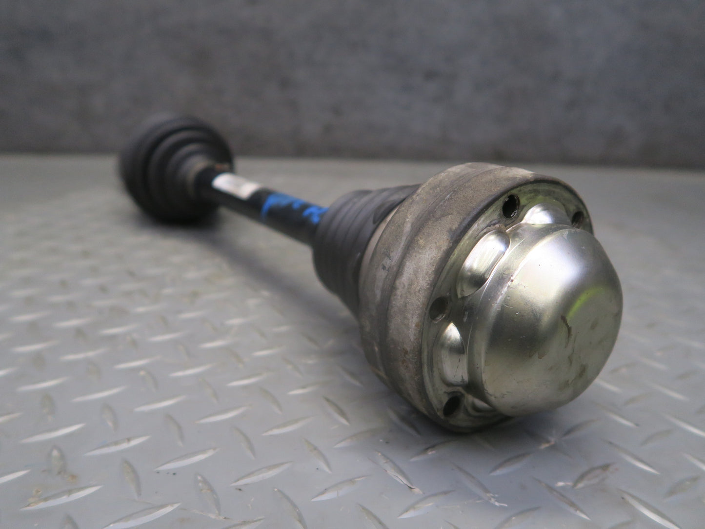 2011-2018 Porsche Cayenne 958 AWD Front Left or Right Suspension Axle Shaft