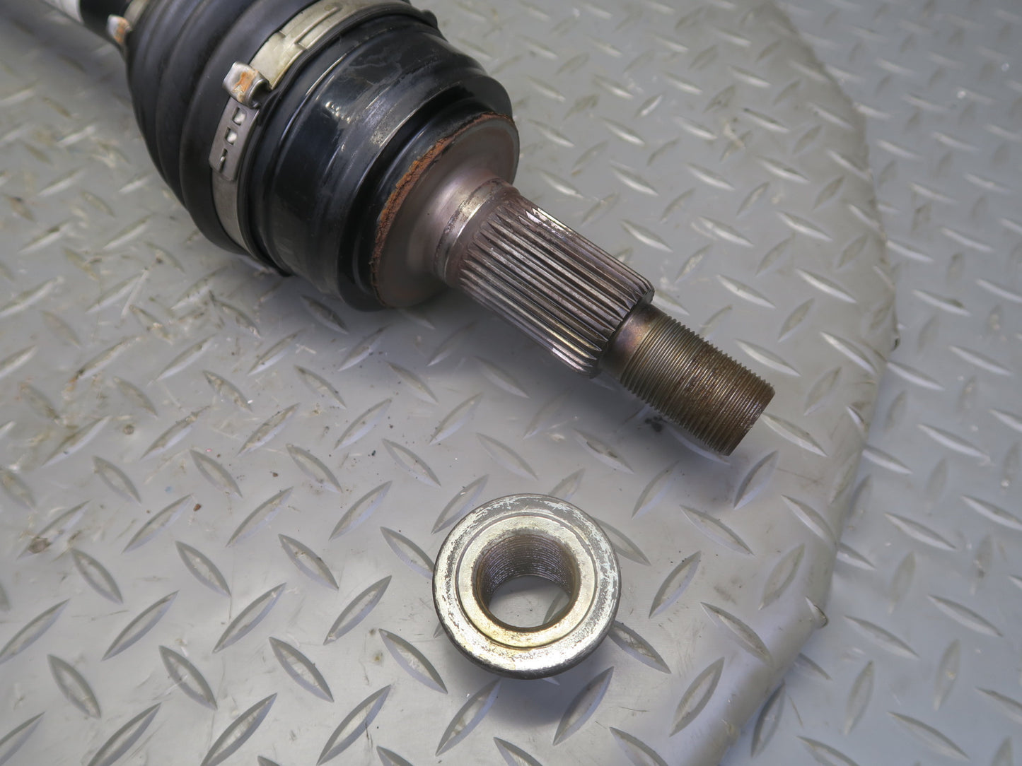 2011-2018 Porsche Cayenne 958 AWD Front Left or Right Suspension Axle Shaft