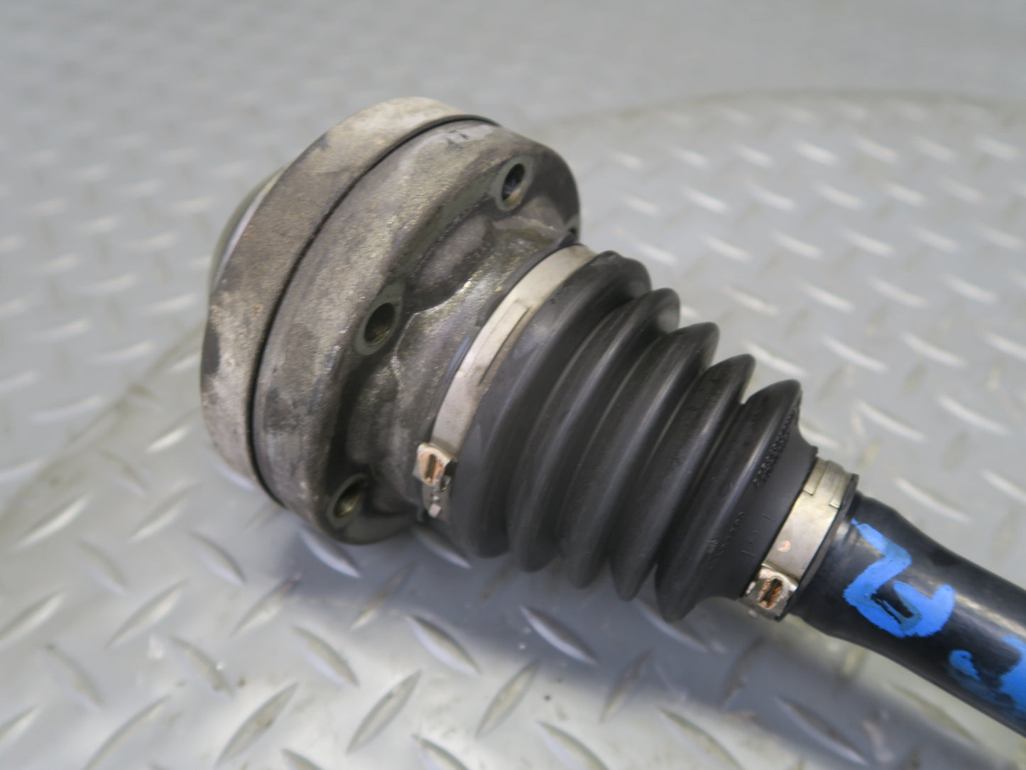 2011-2018 Porsche Cayenne 958 AWD Front Left or Right Suspension Axle Shaft
