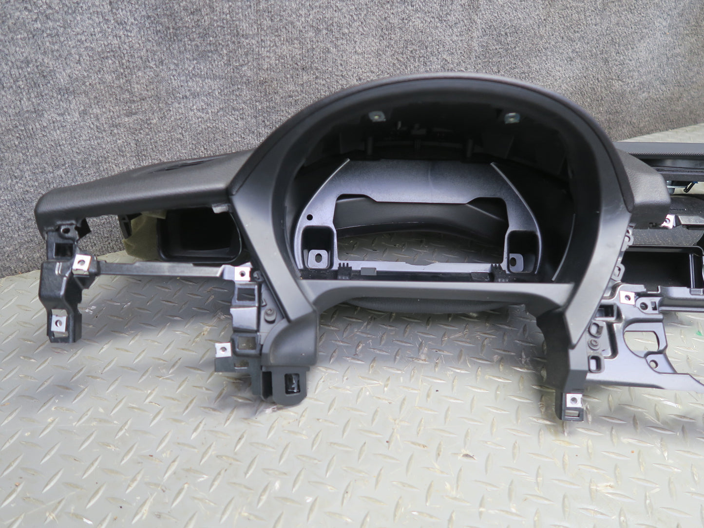 09-16 BMW E89 Z4 Dashboard Dash Instrument Panel Trim Cover Black OEM