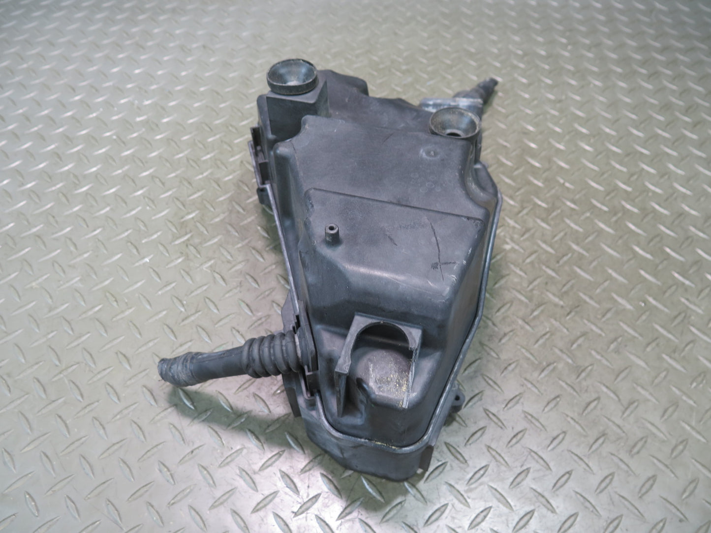 2011-2018 Porsche Cayenne 958 Fuse Relay Box Module