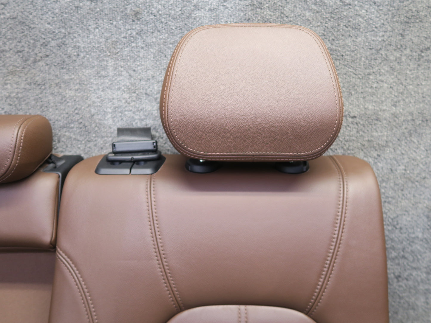 2017-2023 Alfa Romeo Stelvio Rear Left Upper Seat Cushion w Headrest Chocolate