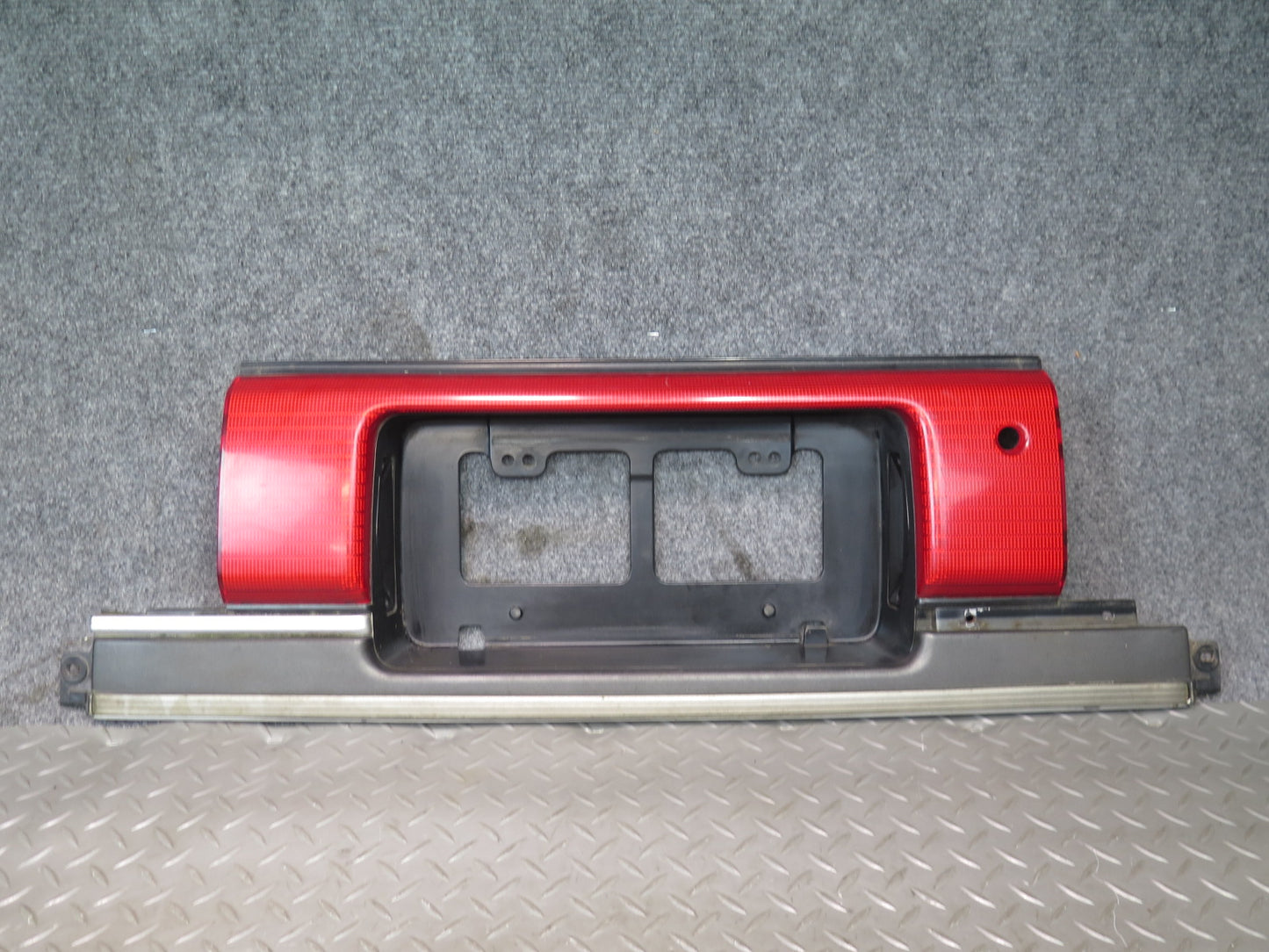 89-92 Toyota Supra MA70L MK3 Rear Center Tail Light Lamp w License Plate OEM