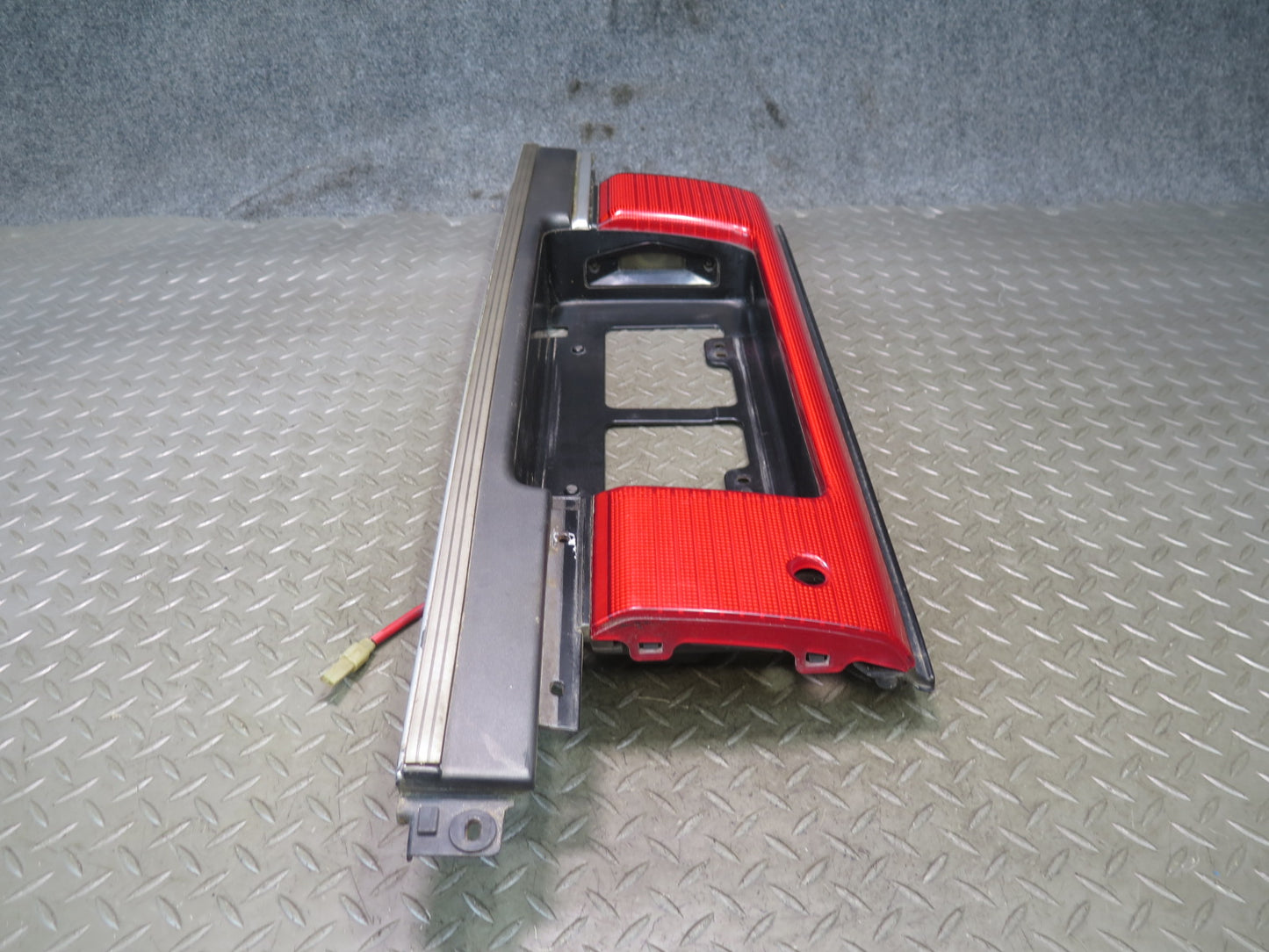 89-92 Toyota Supra MA70L MK3 Rear Center Tail Light Lamp w License Plate OEM