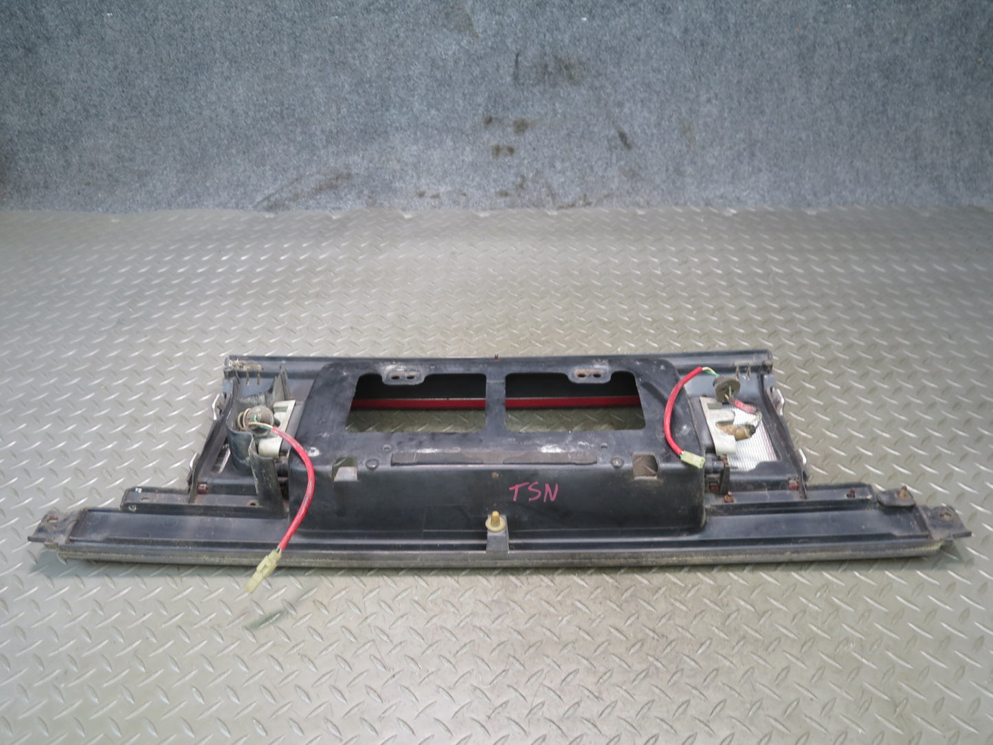89-92 Toyota Supra MA70L MK3 Rear Center Tail Light Lamp w License Plate OEM