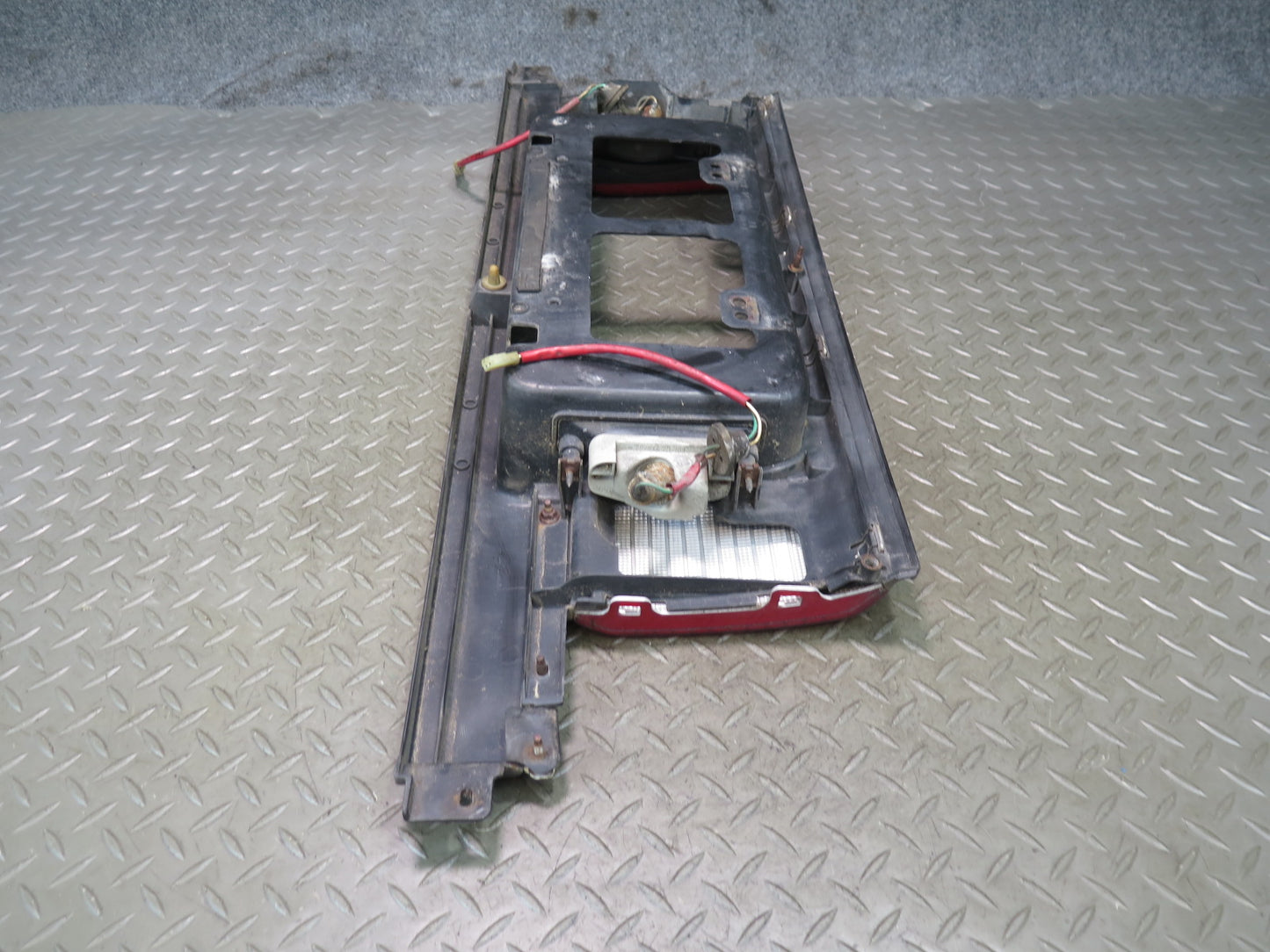 89-92 Toyota Supra MA70L MK3 Rear Center Tail Light Lamp w License Plate OEM