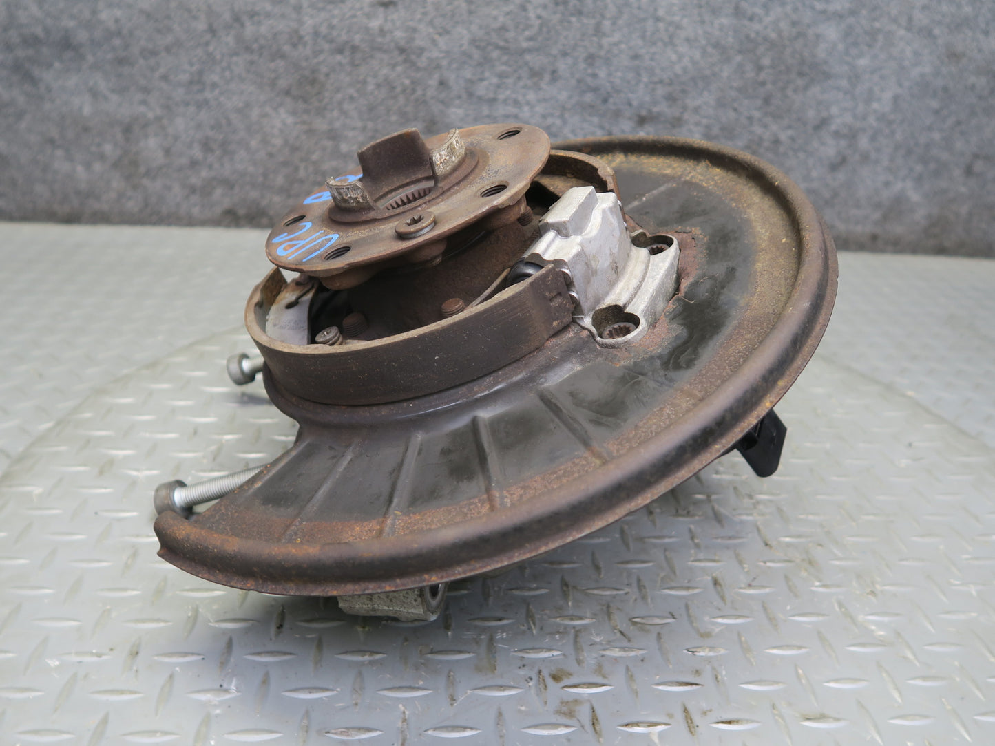 2011-2018 Porsche Cayenne 958 AWD Rear Right Spindle Knuckle Wheel Hub Bearing