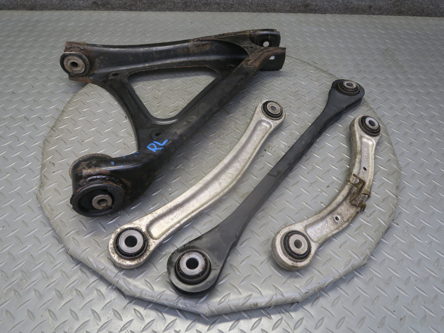 2011-2018 Porsche Cayenne 958 Rear Left Upper & Lower Control Arm Set of 4