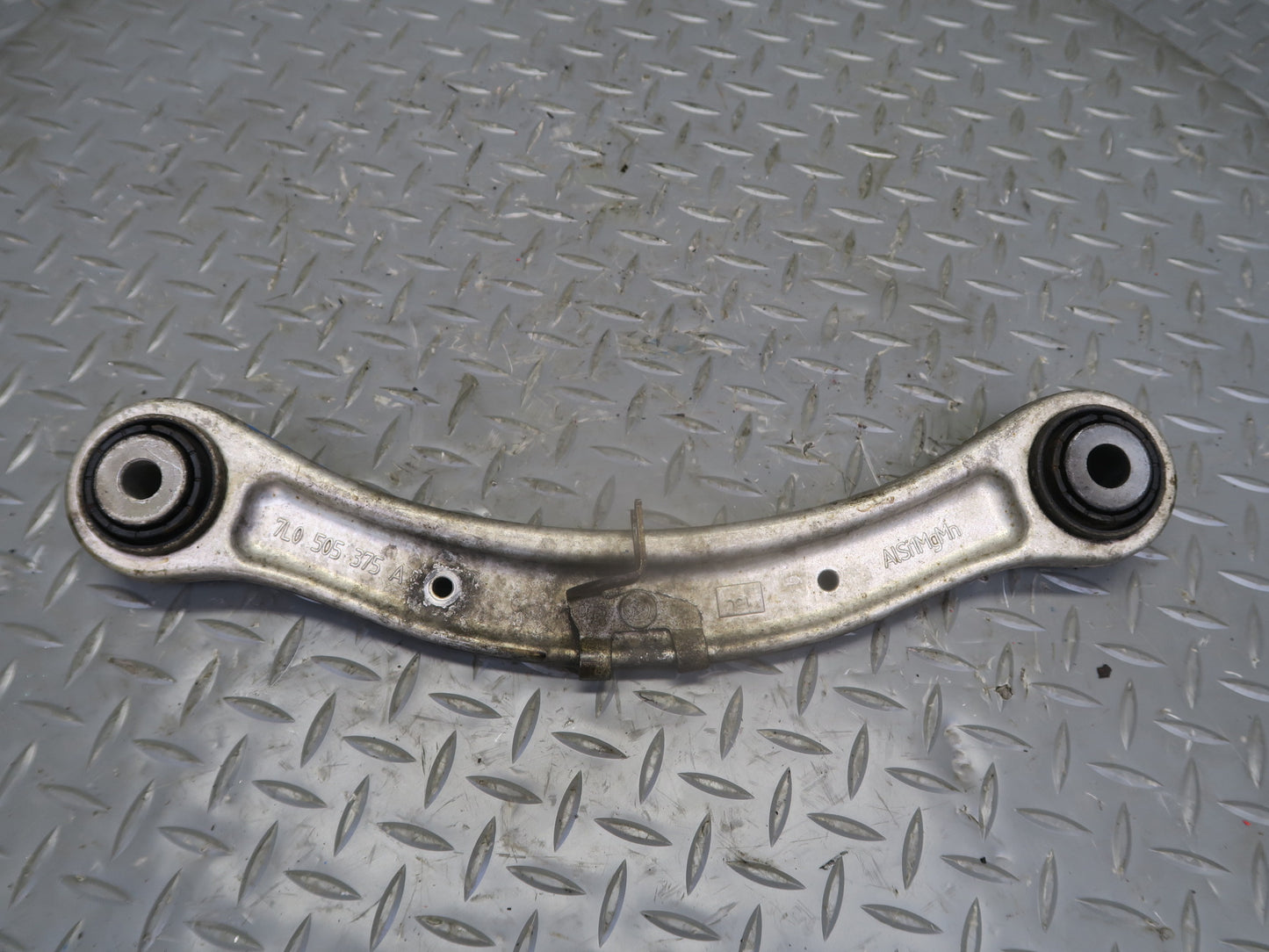 2011-2018 Porsche Cayenne 958 Rear Left Upper & Lower Control Arm Set of 4