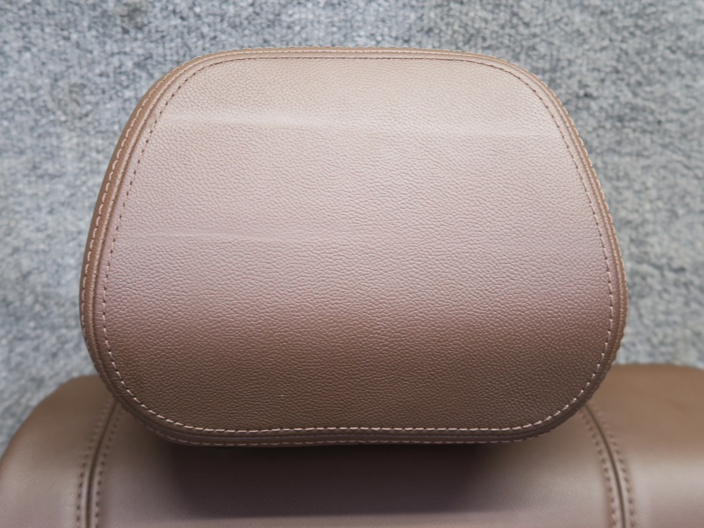 2017-2023 Alfa Romeo Stelvio Rear Right Upper Seat Cushion w Headrest Chocolate