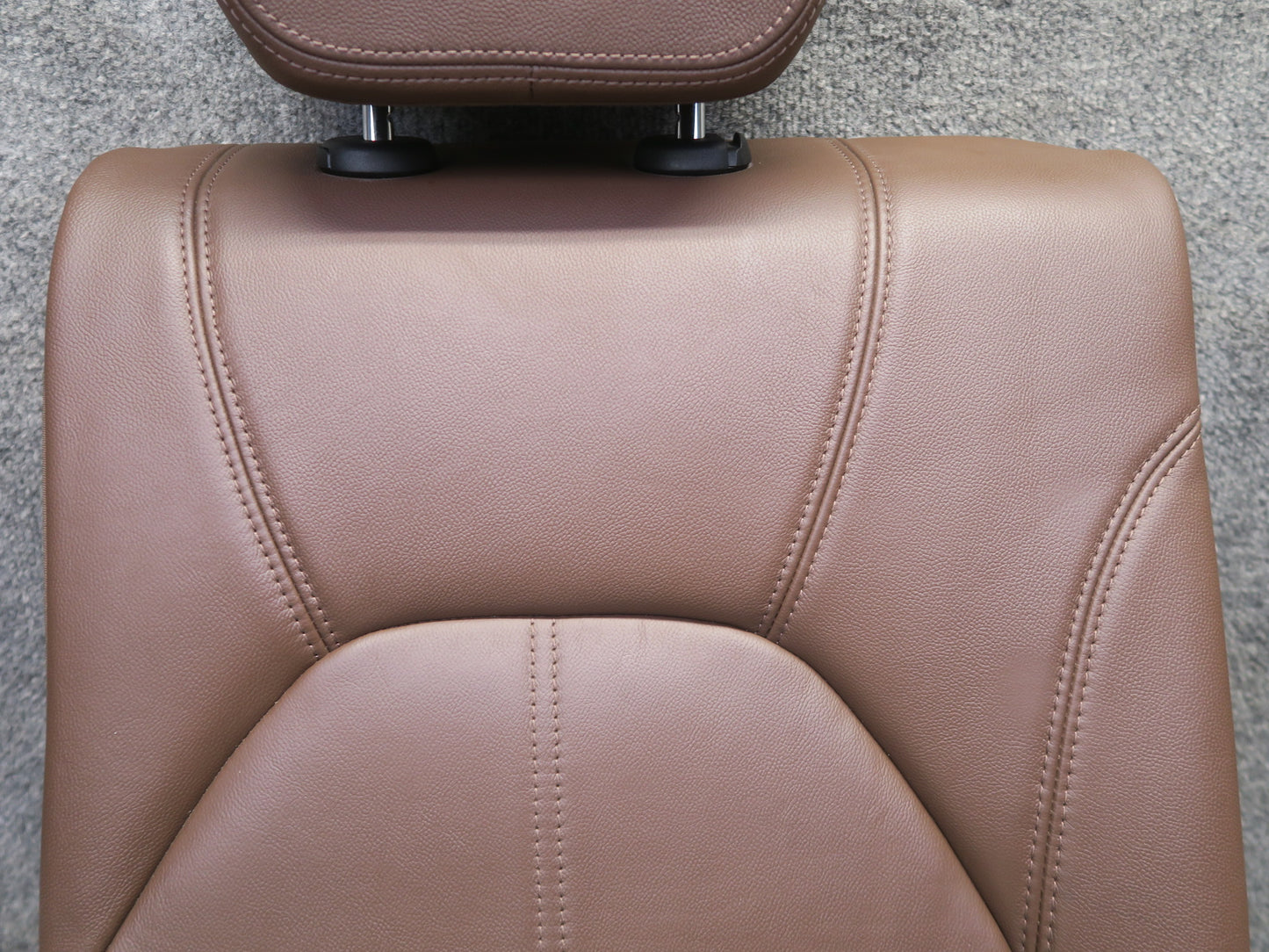 2017-2023 Alfa Romeo Stelvio Rear Right Upper Seat Cushion w Headrest Chocolate